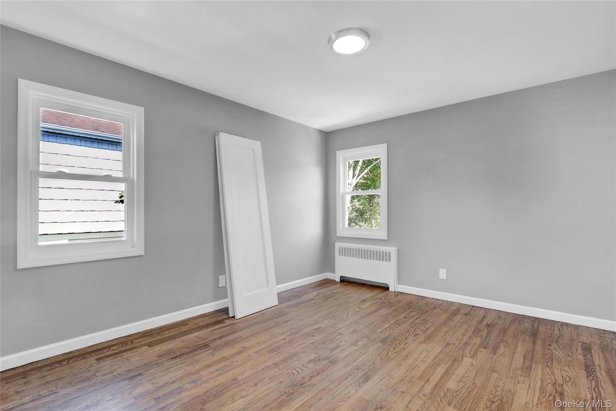 318 Vincent Avenue, Lynbrook, NY 11563