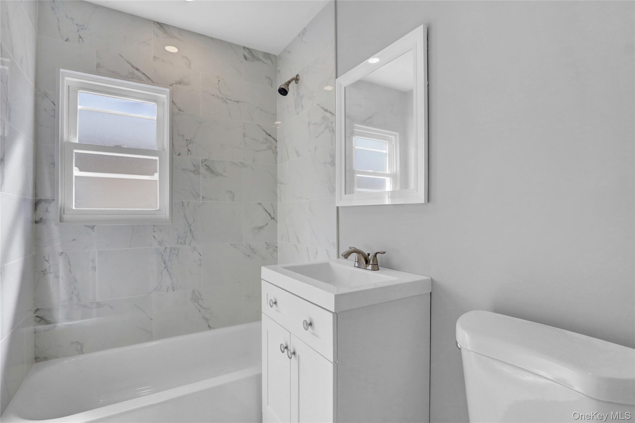 318 Vincent Avenue, Lynbrook, NY 11563