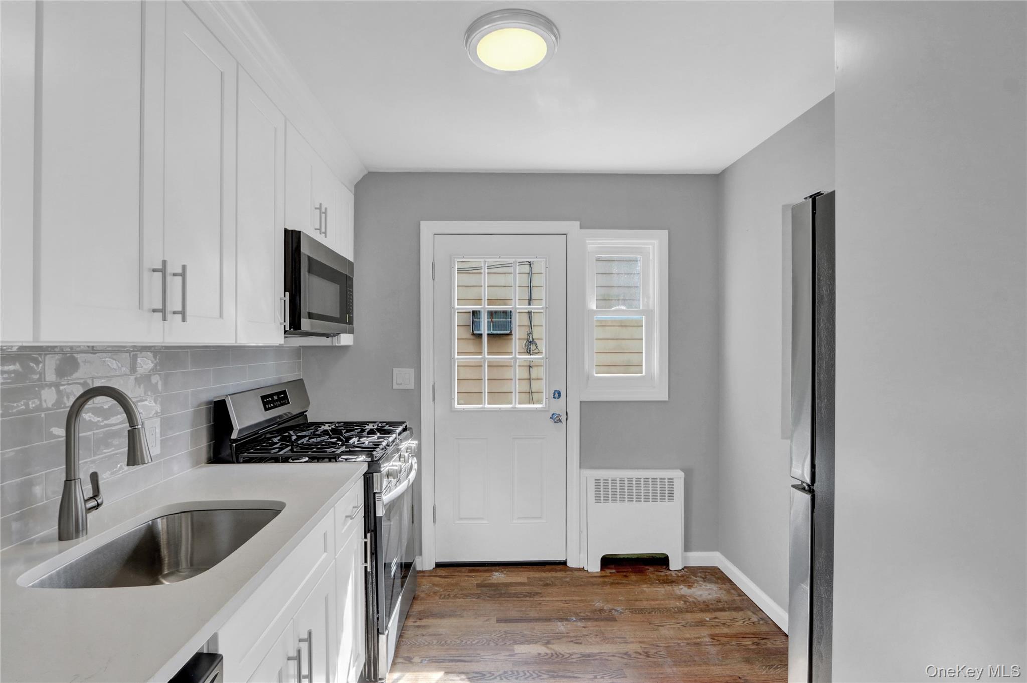 318 Vincent Avenue, Lynbrook, NY 11563