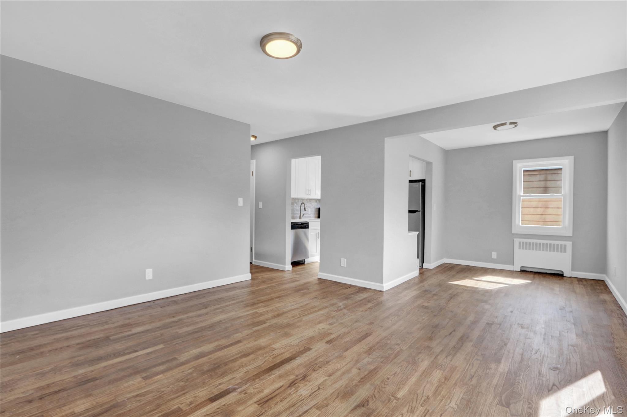 318 Vincent Avenue, Lynbrook, NY 11563