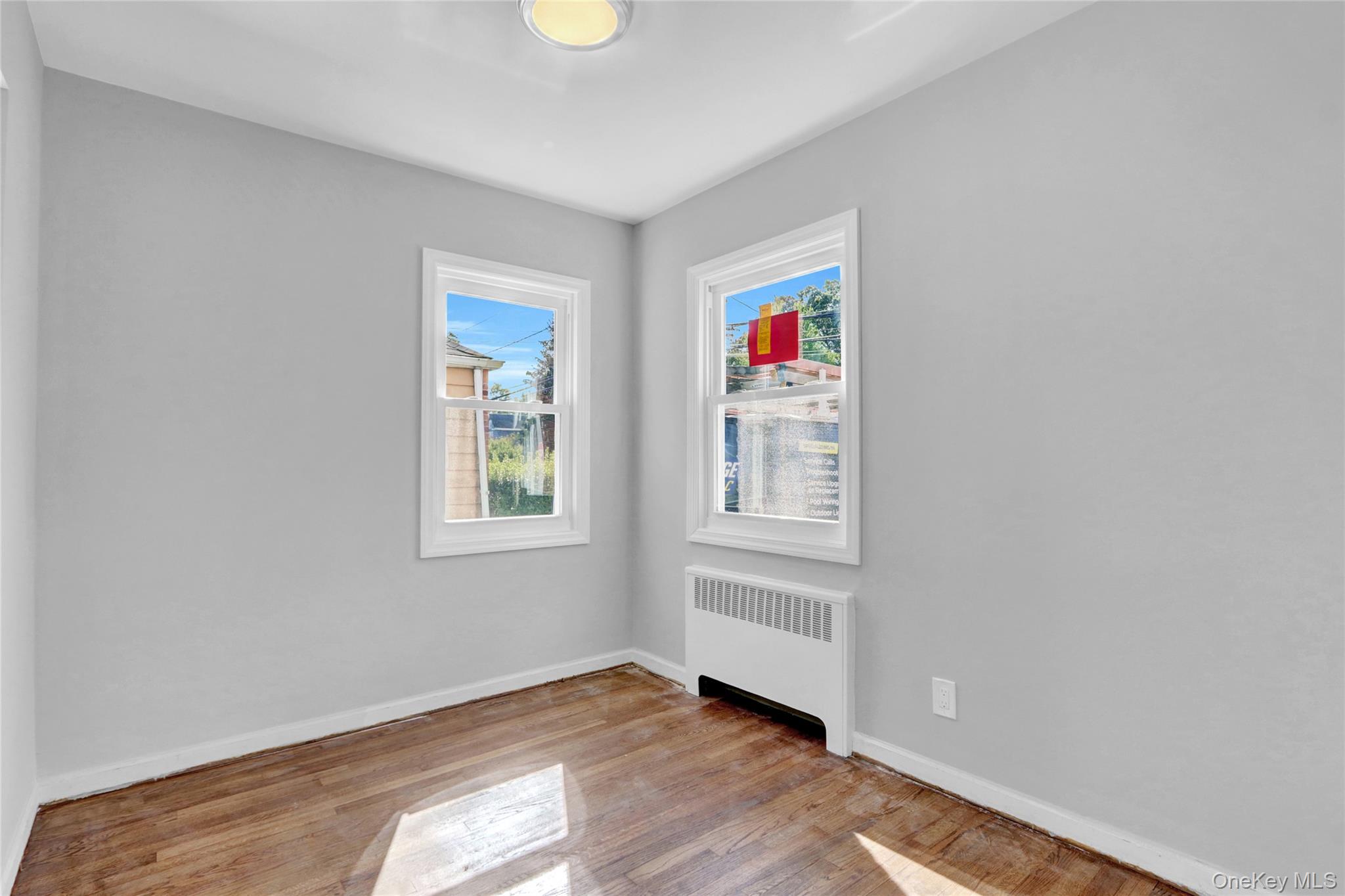 318 Vincent Avenue, Lynbrook, NY 11563