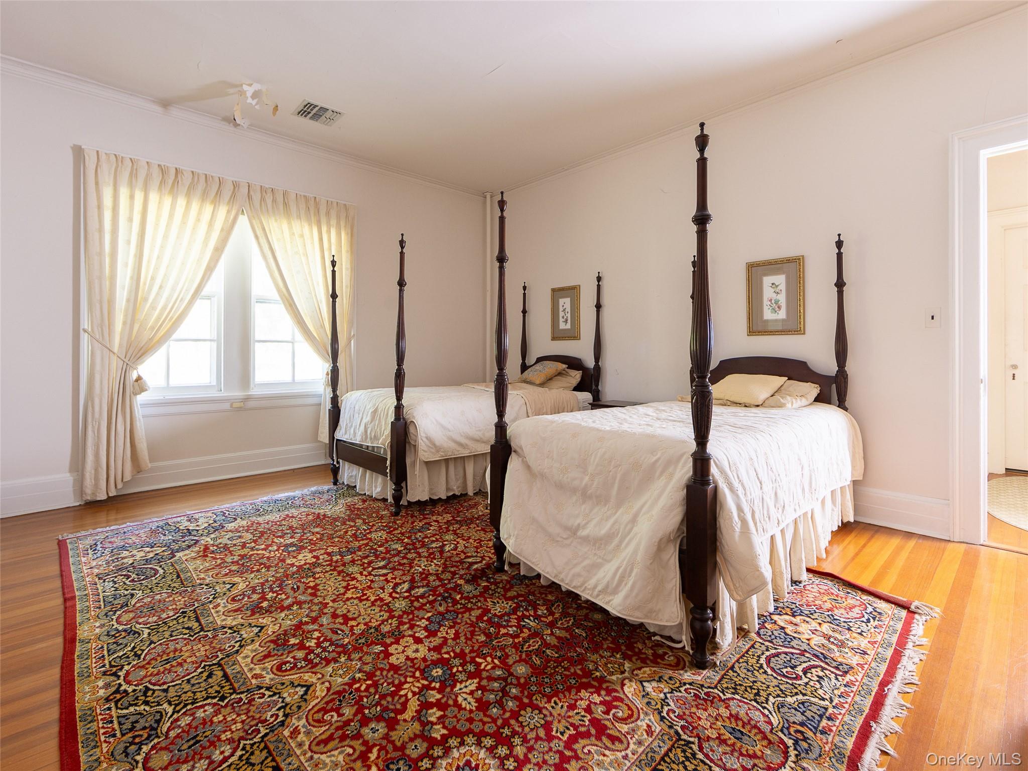 63 Colonial Avenue, Warwick, NY 10990