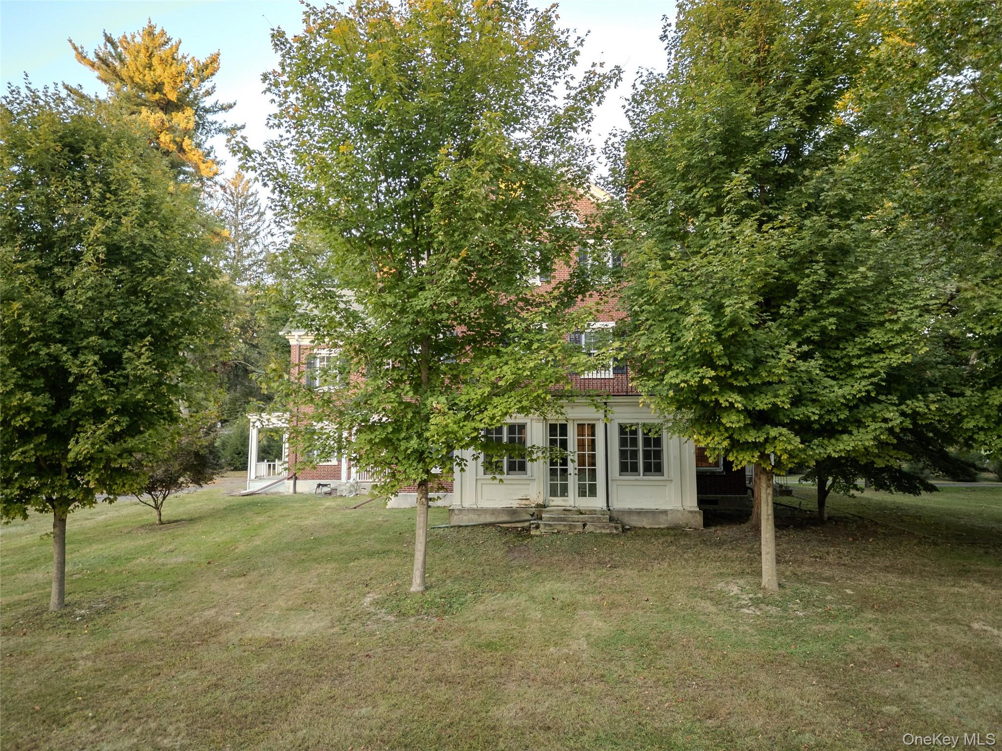 63 Colonial Avenue, Warwick, NY 10990