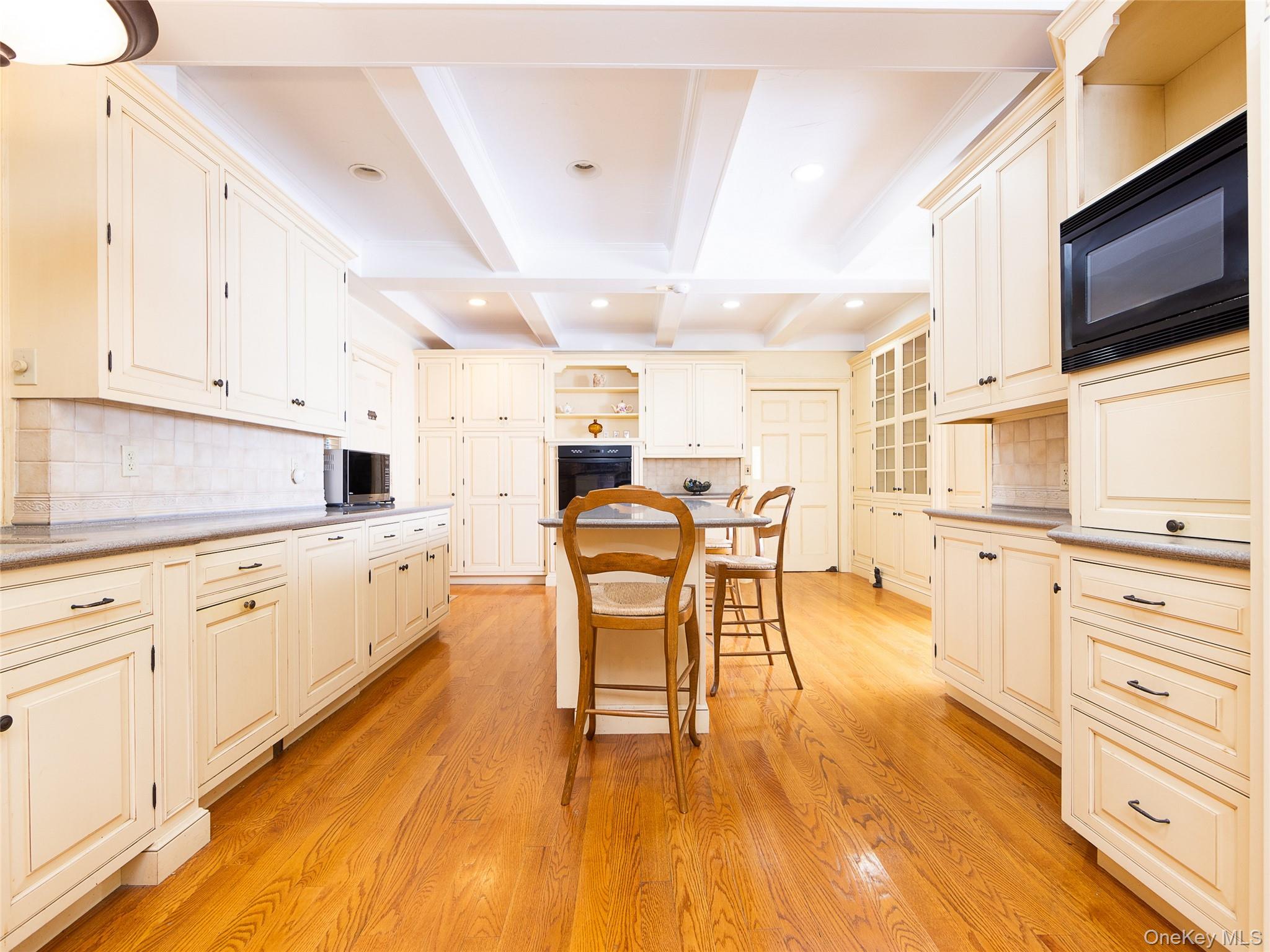 63 Colonial Avenue, Warwick, NY 10990