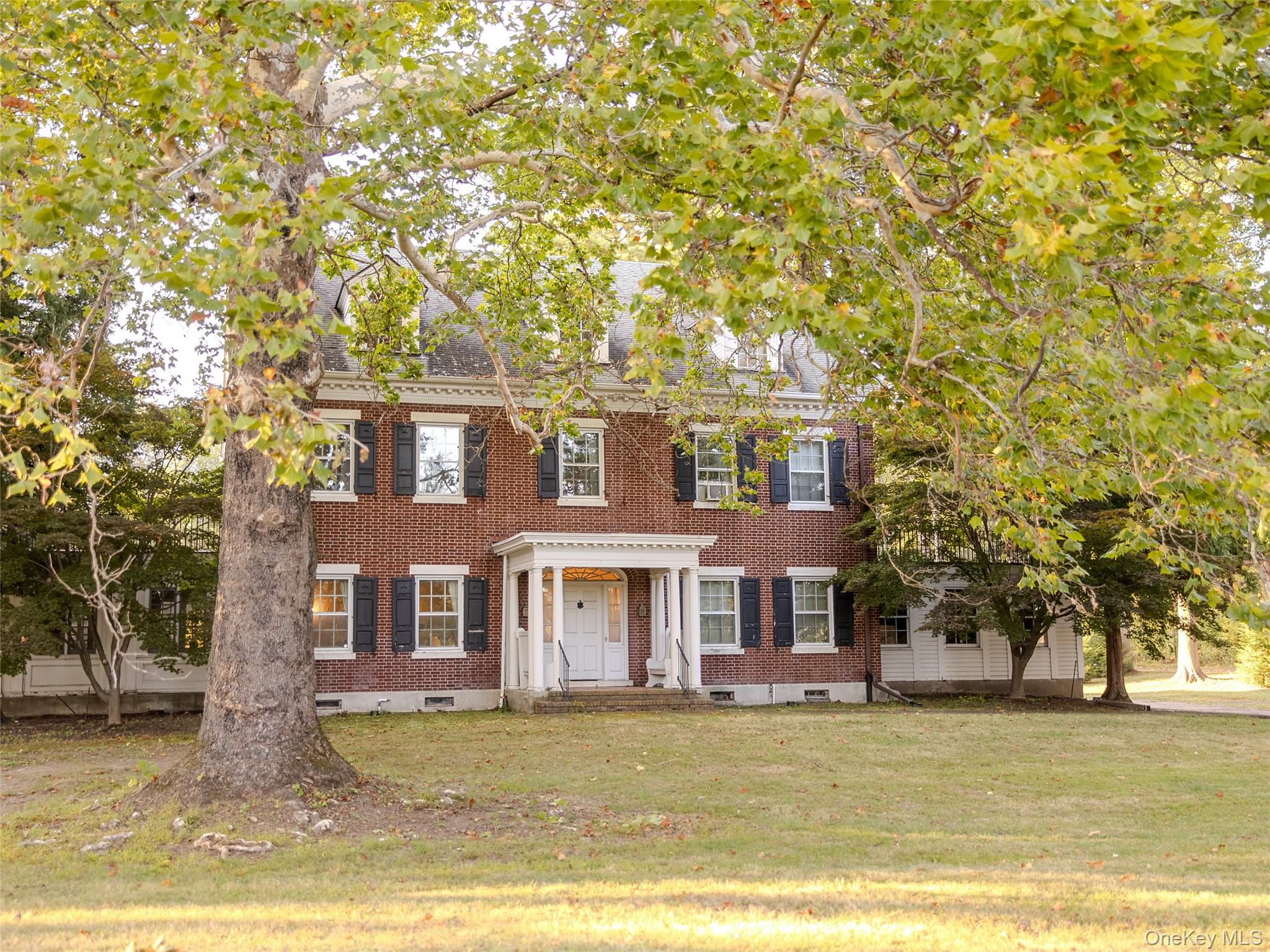 63 Colonial Avenue, Warwick, NY 10990