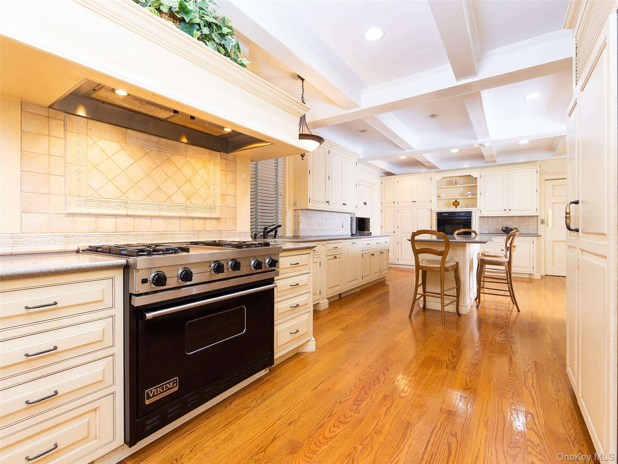 63 Colonial Avenue, Warwick, NY 10990