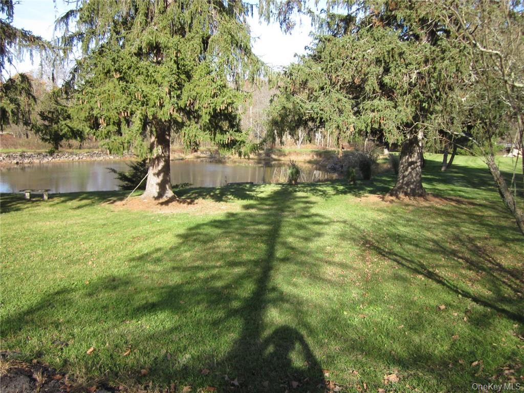 16 JMD Drive, Monroe, NY 10950