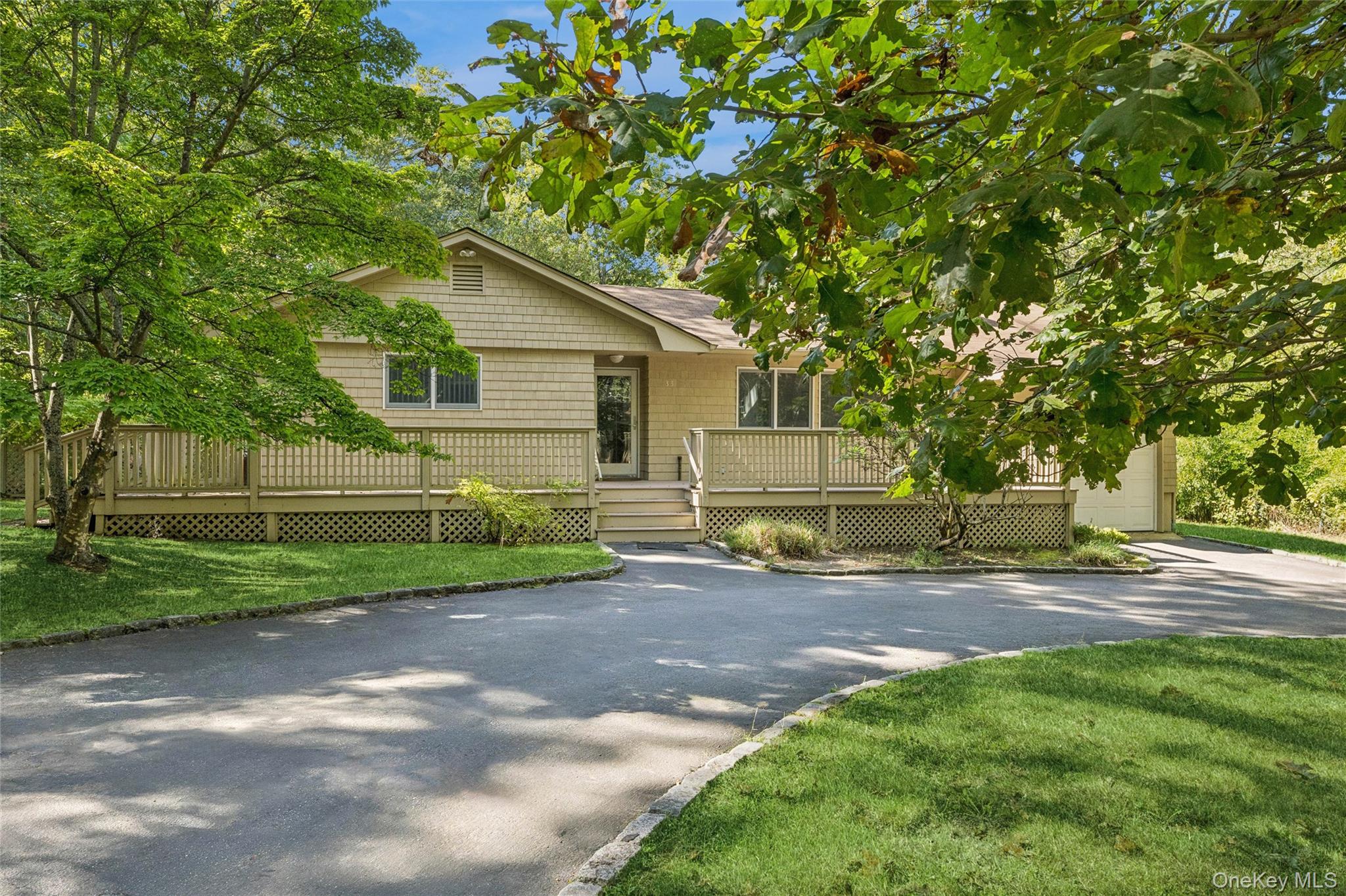 33 Woods Lane, Southampton, NY 11968