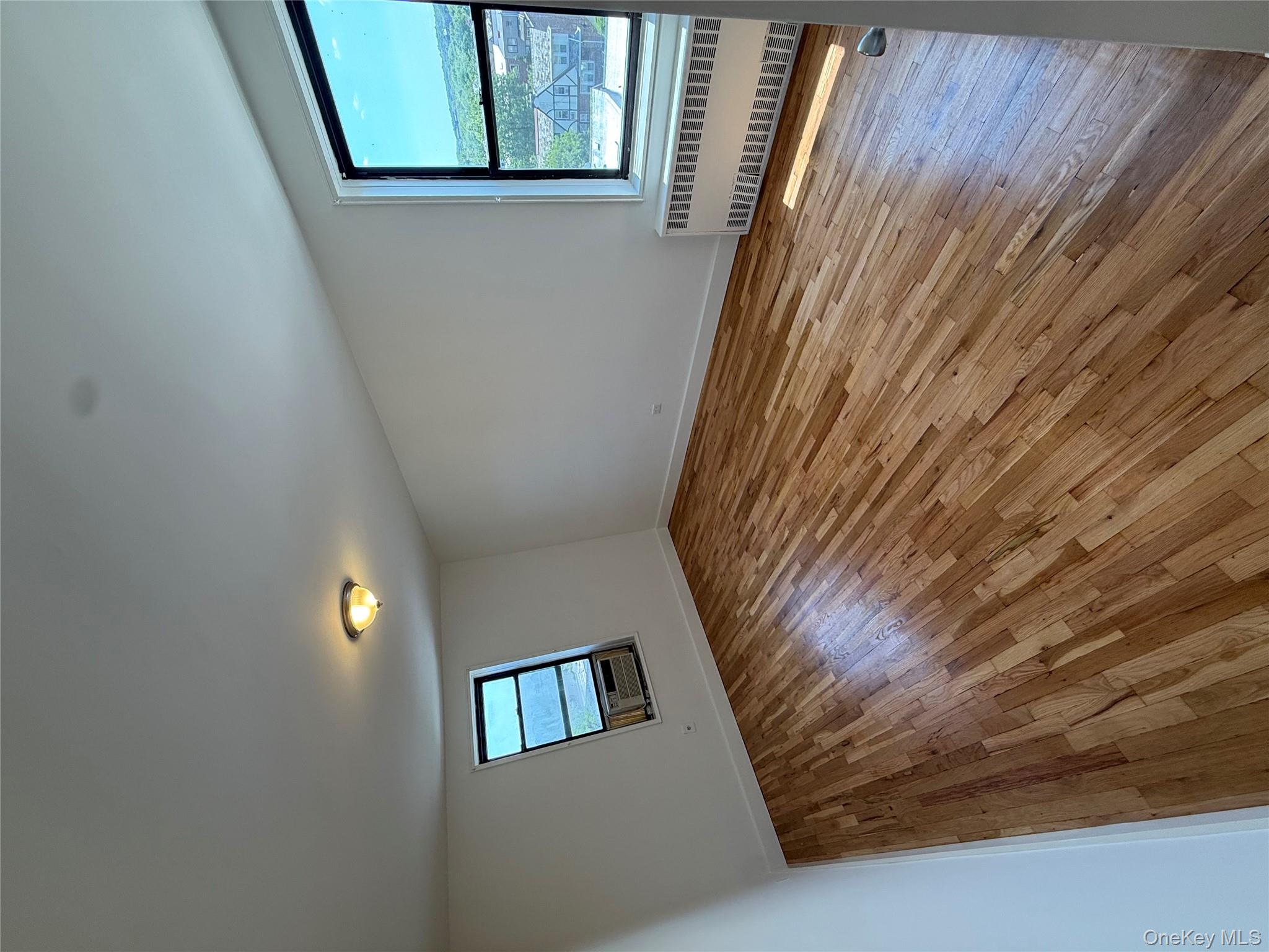 71-11 Yellowstone Boulevard # 7R, Forest Hills, NY 11375