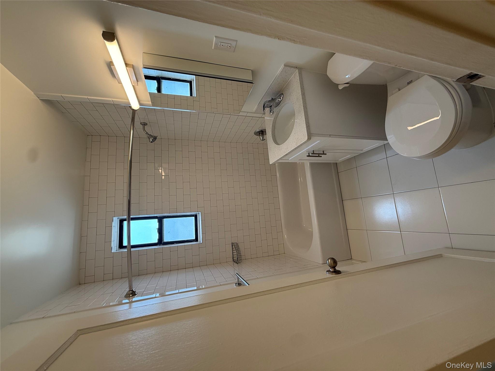 71-11 Yellowstone Boulevard # 7R, Forest Hills, NY 11375