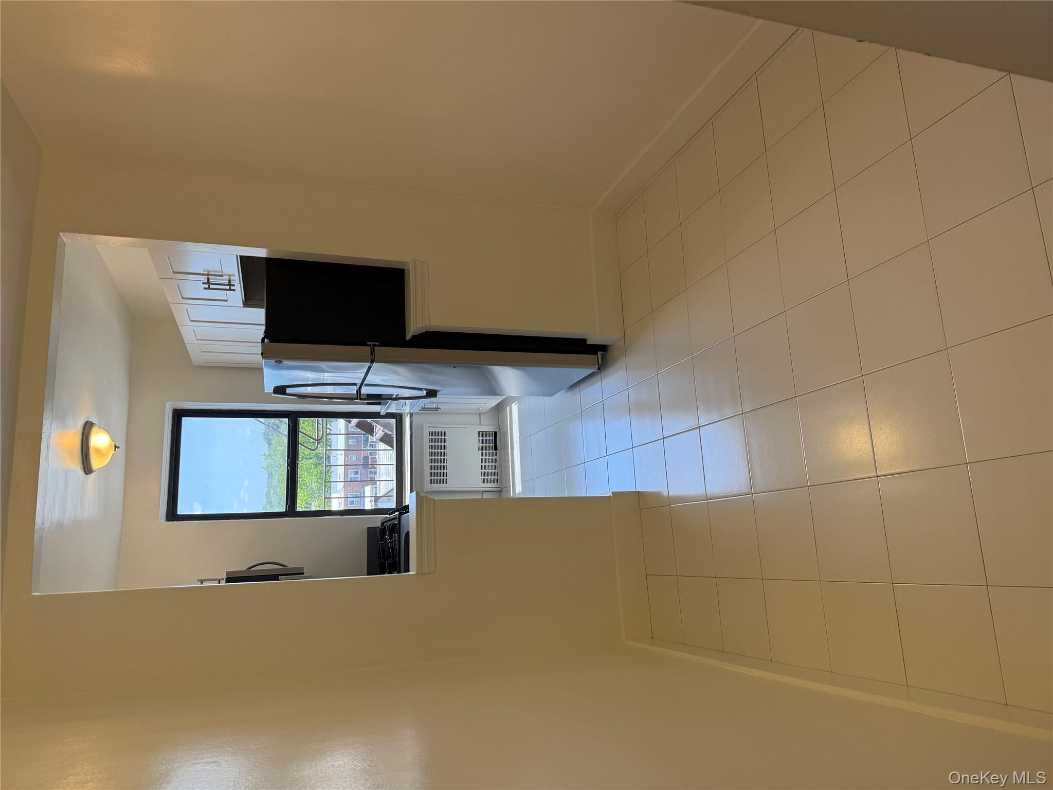 71-11 Yellowstone Boulevard # 7R, Forest Hills, NY 11375