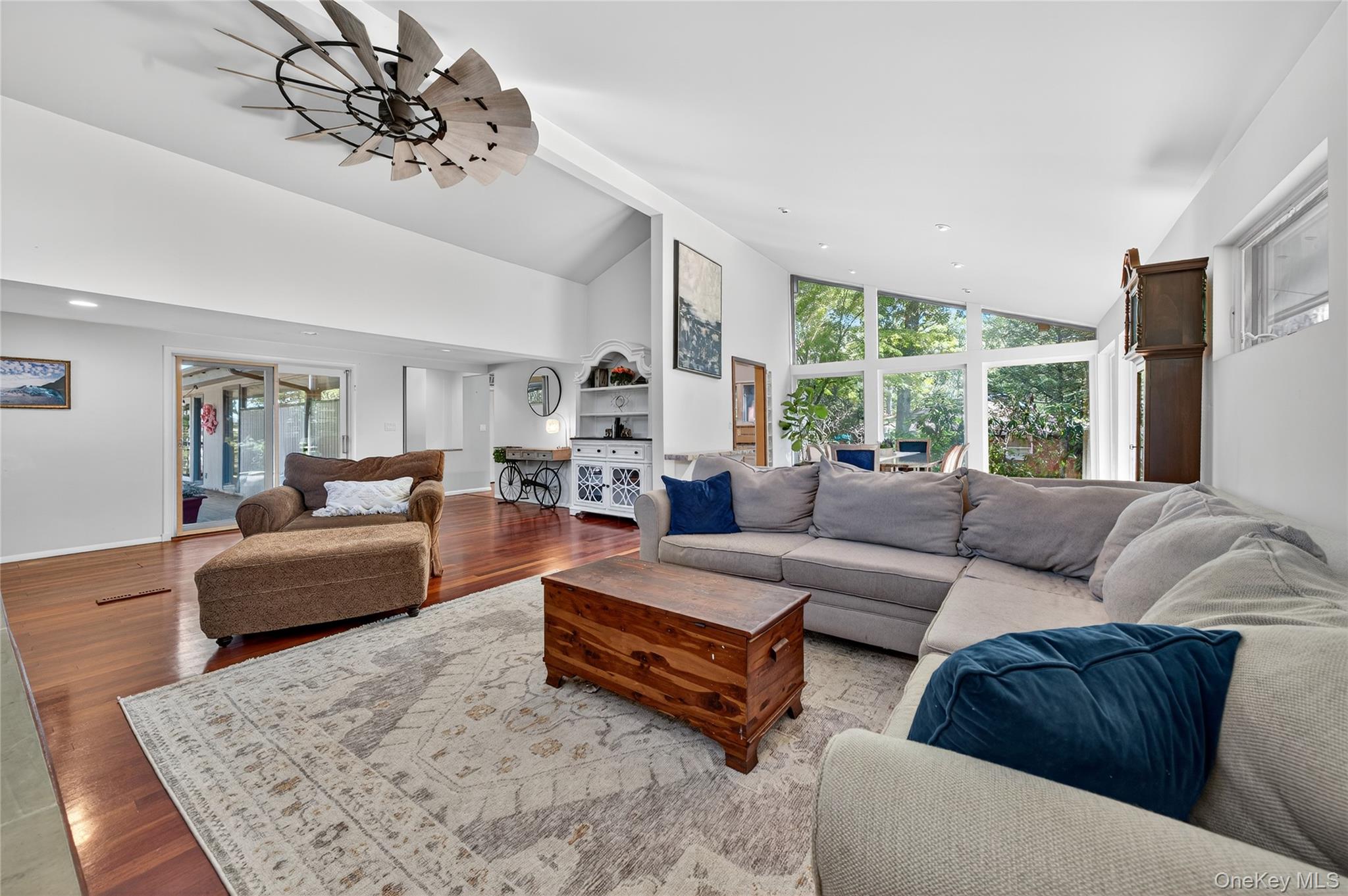 35 Deer Path Road, Tuxedo Park, NY 10987