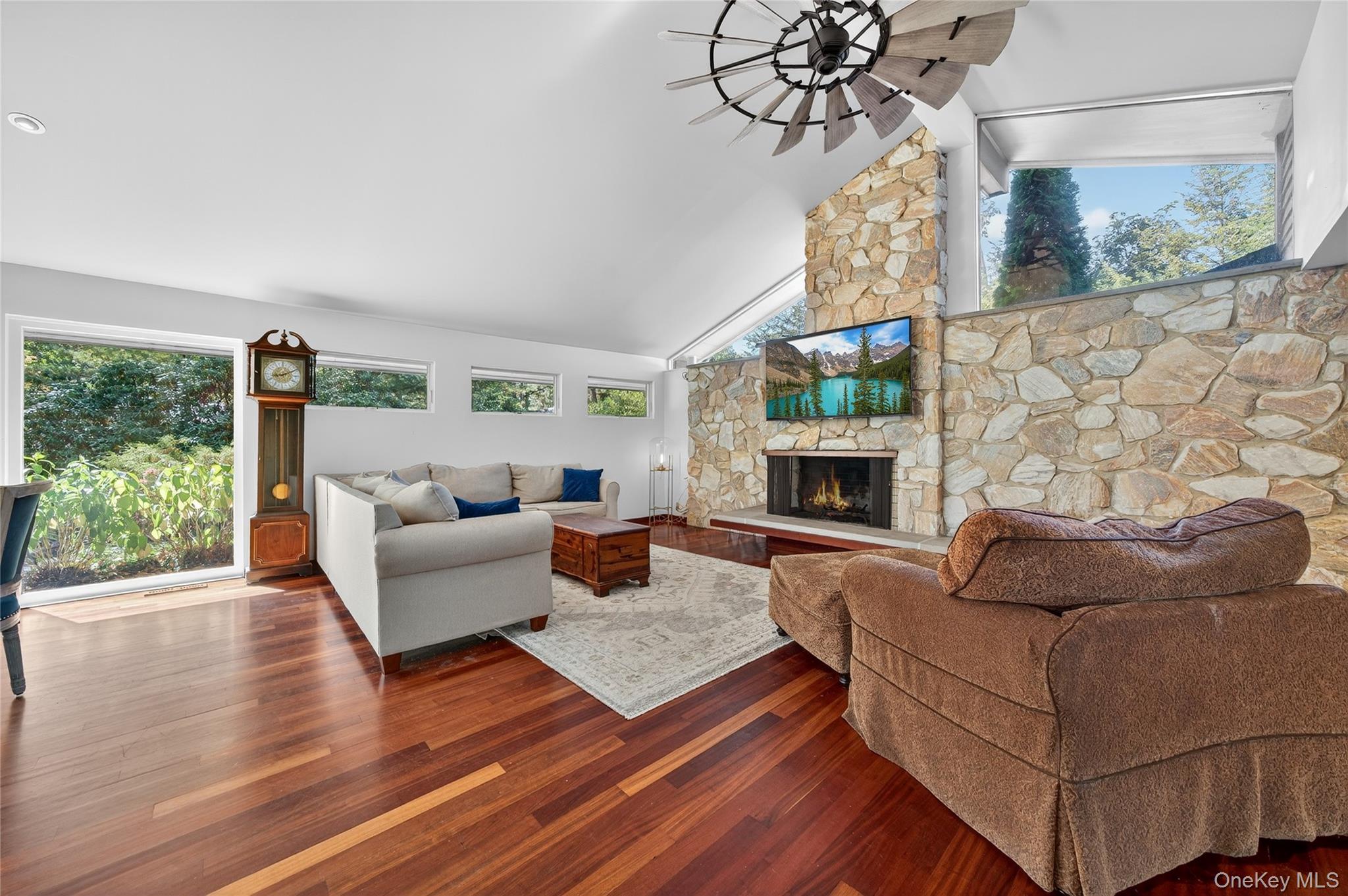 35 Deer Path Road, Tuxedo Park, NY 10987