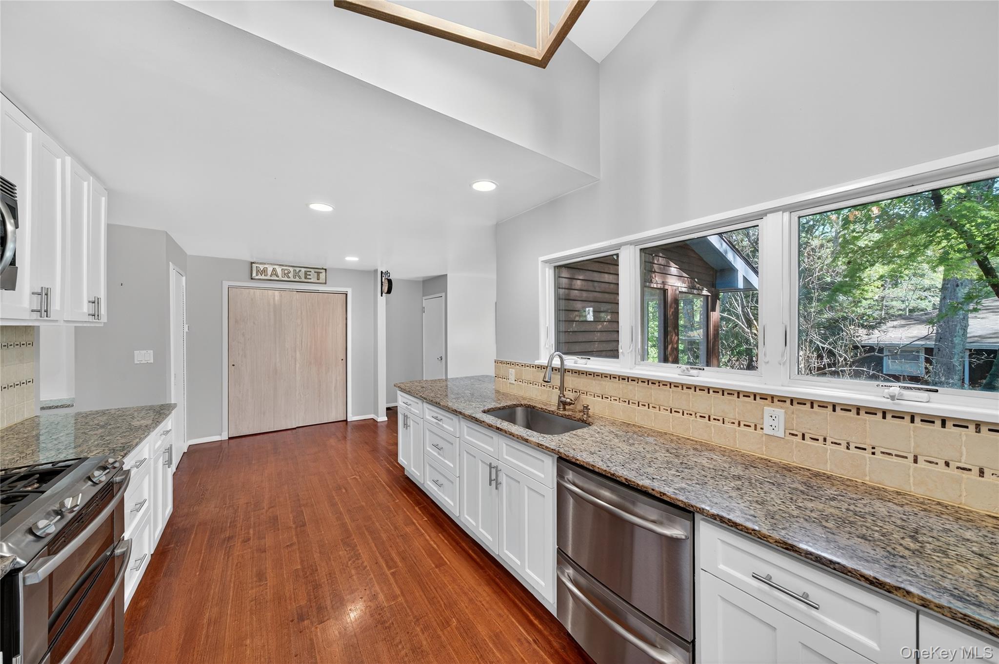 35 Deer Path Road, Tuxedo Park, NY 10987