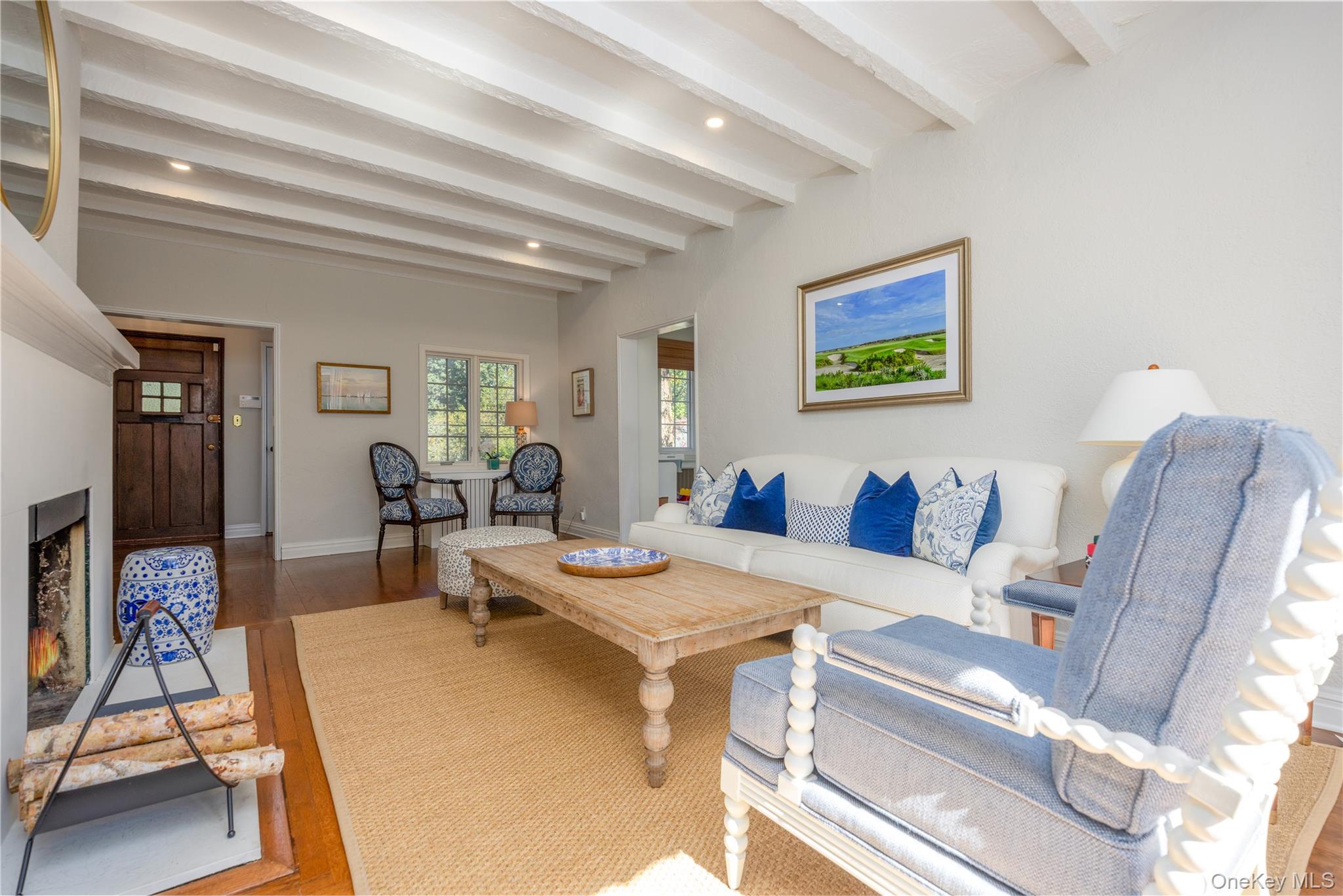 209 Pondfield Road W, Bronxville, NY 10708