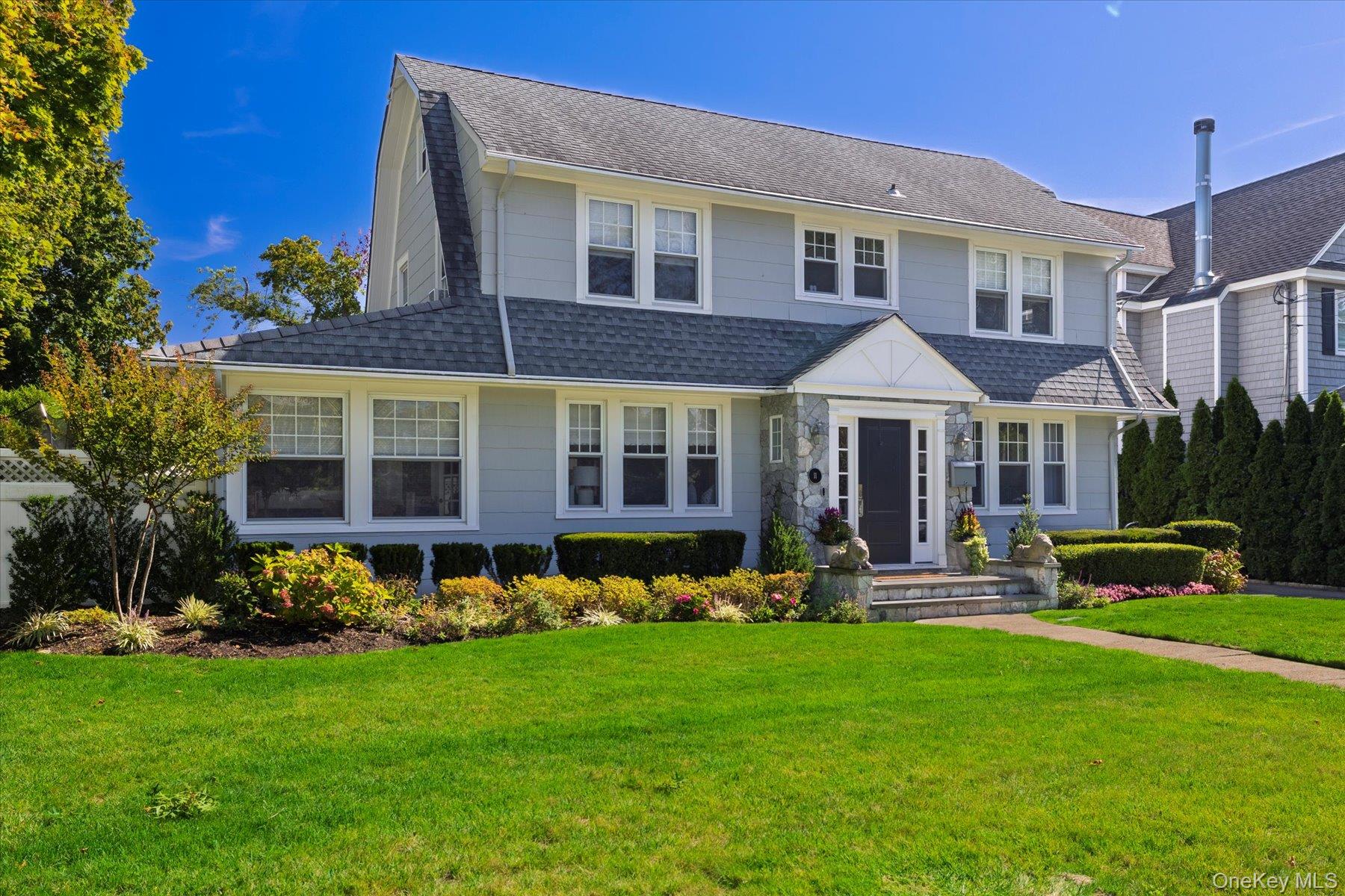 11 S Marion Place, Rockville Centre, NY 11570