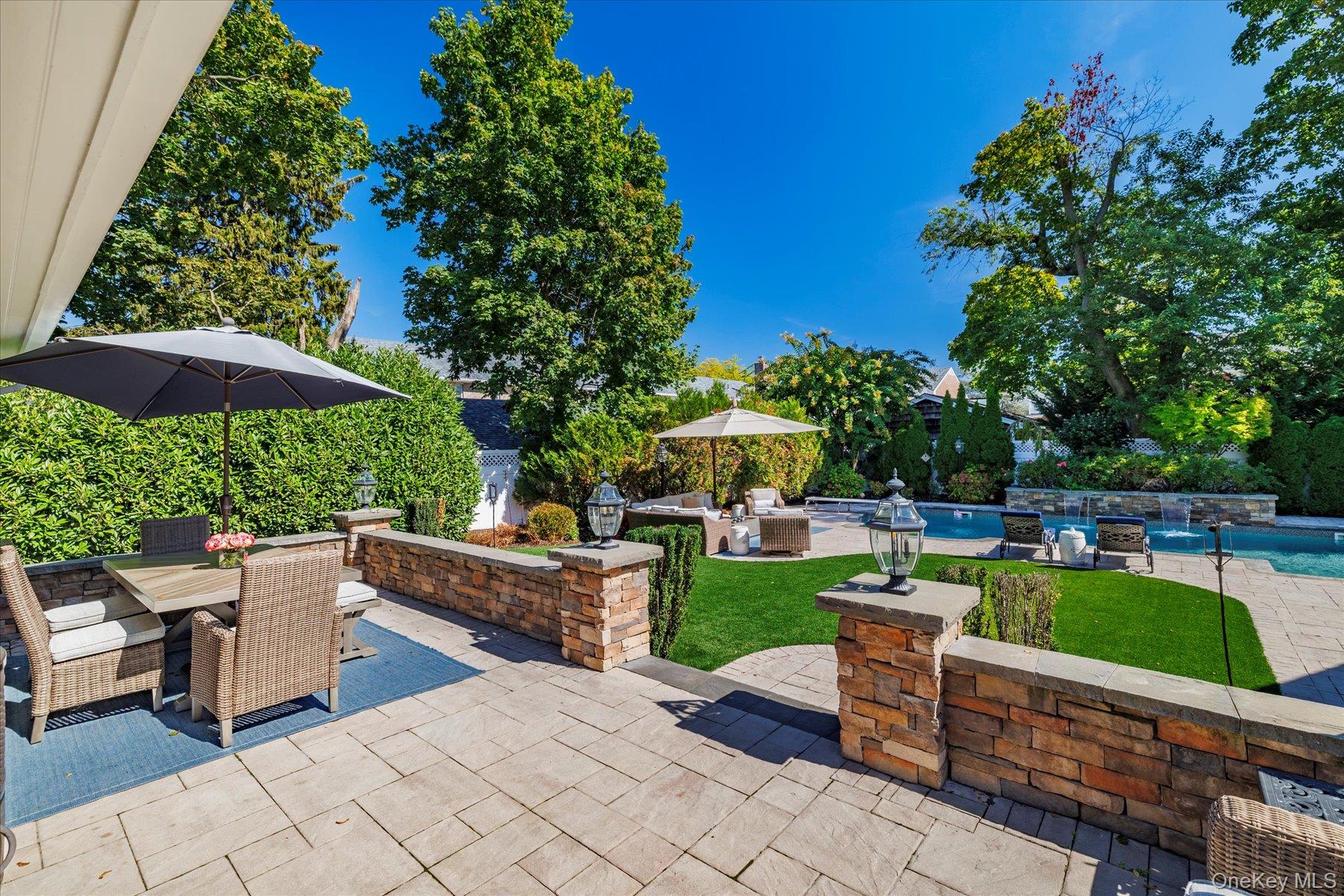 11 S Marion Place, Rockville Centre, NY 11570