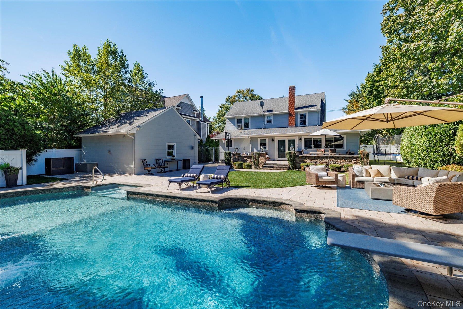 11 S Marion Place, Rockville Centre, NY 11570