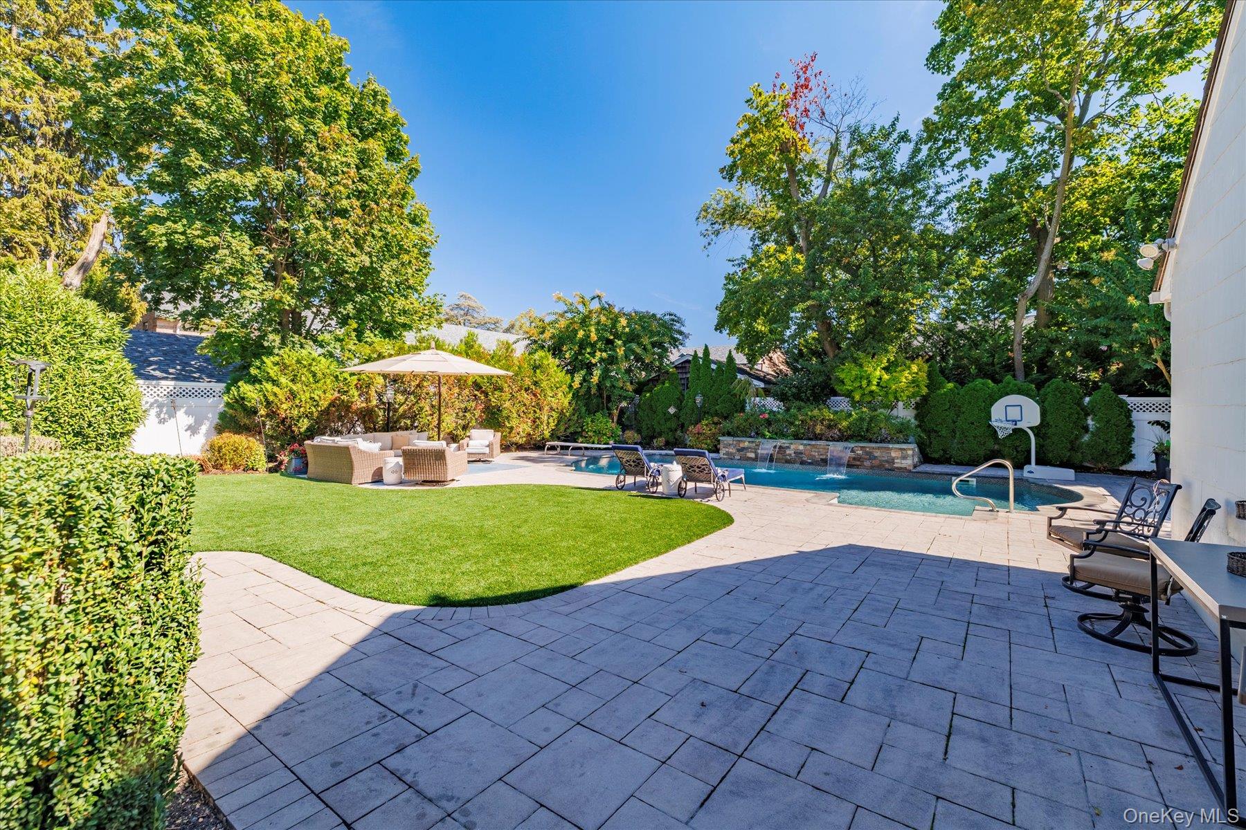 11 S Marion Place, Rockville Centre, NY 11570