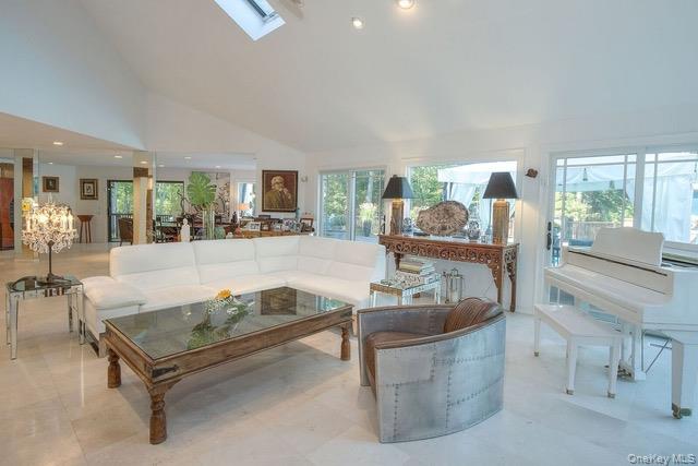 26 Quarter Court, Westhampton, NY 11977