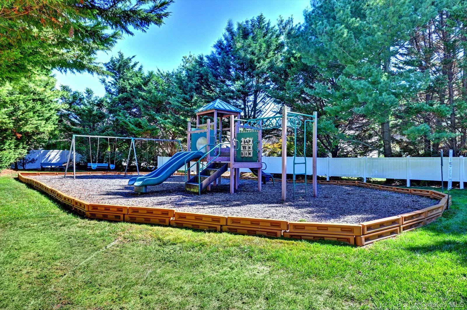 410 Mystic Way, Bay Shore, NY 11706