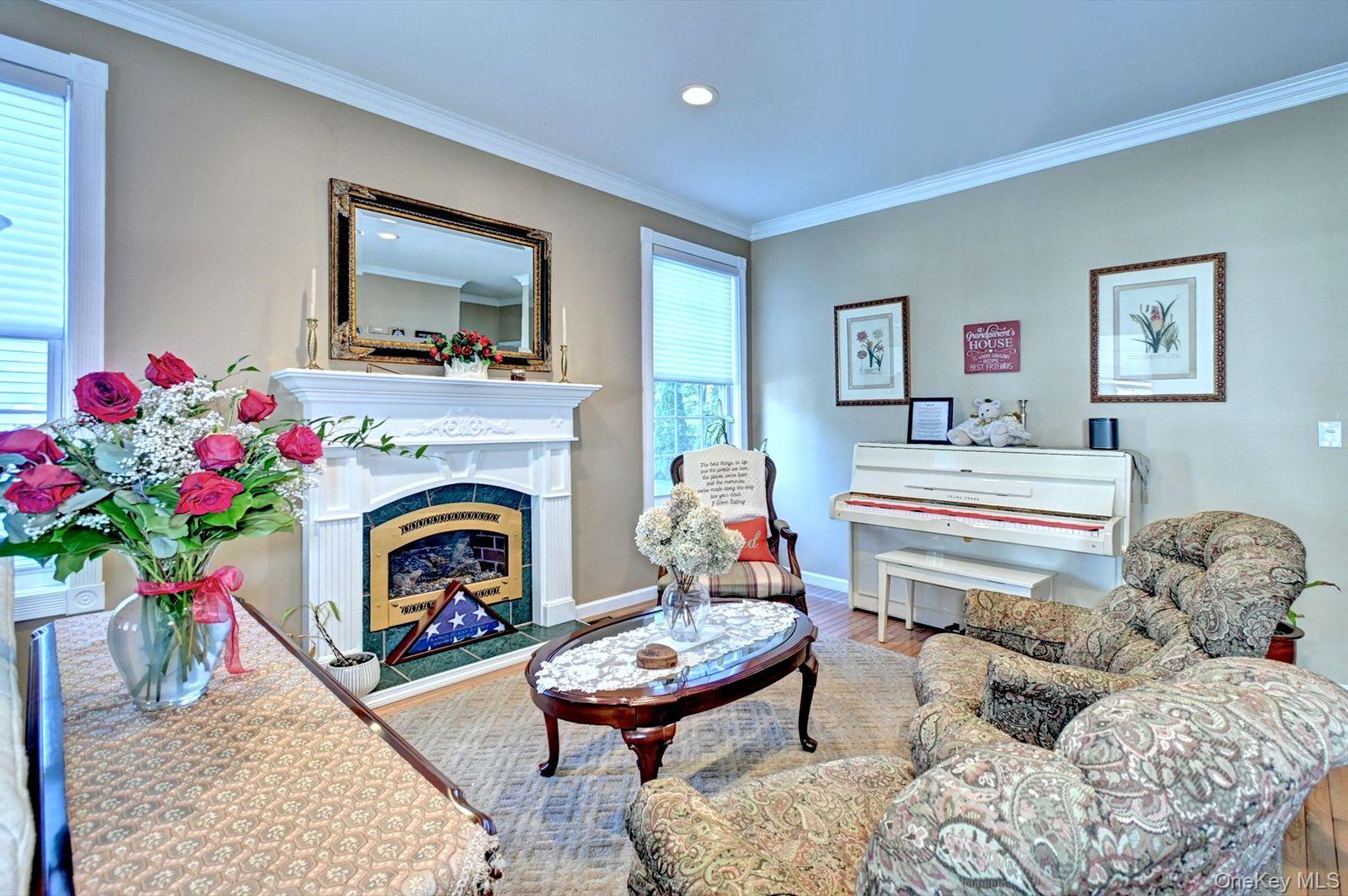 410 Mystic Way, Bay Shore, NY 11706