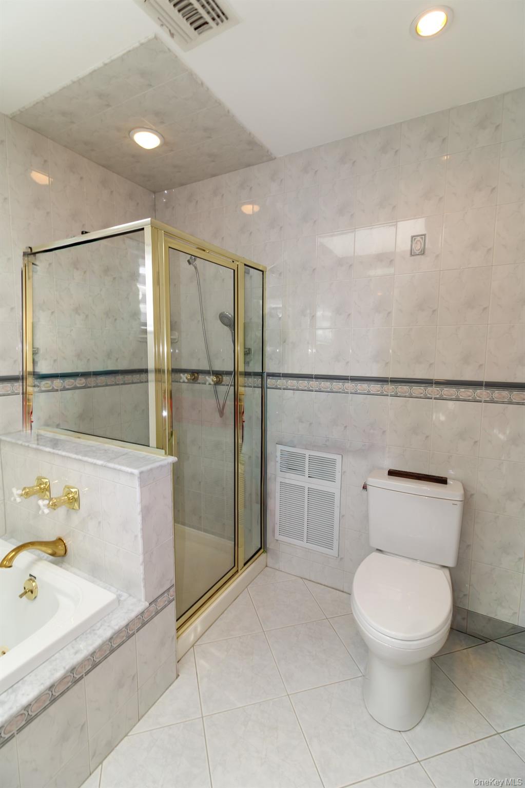 158 Camden Avenue, Staten Island, NY 10309