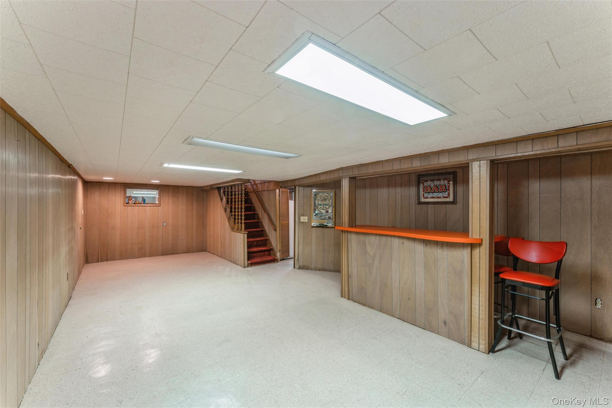 596 Foch Boulevard, Williston Park, NY 11596