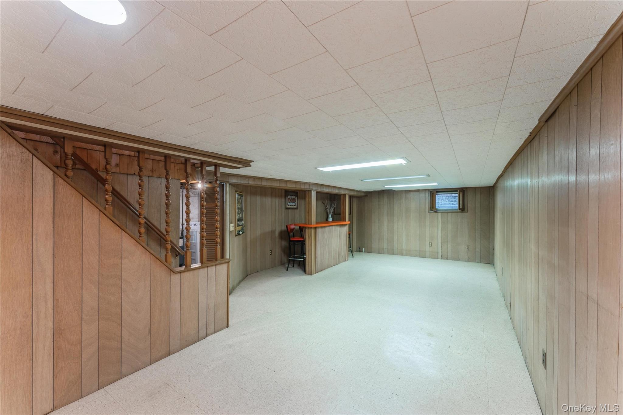 596 Foch Boulevard, Williston Park, NY 11596