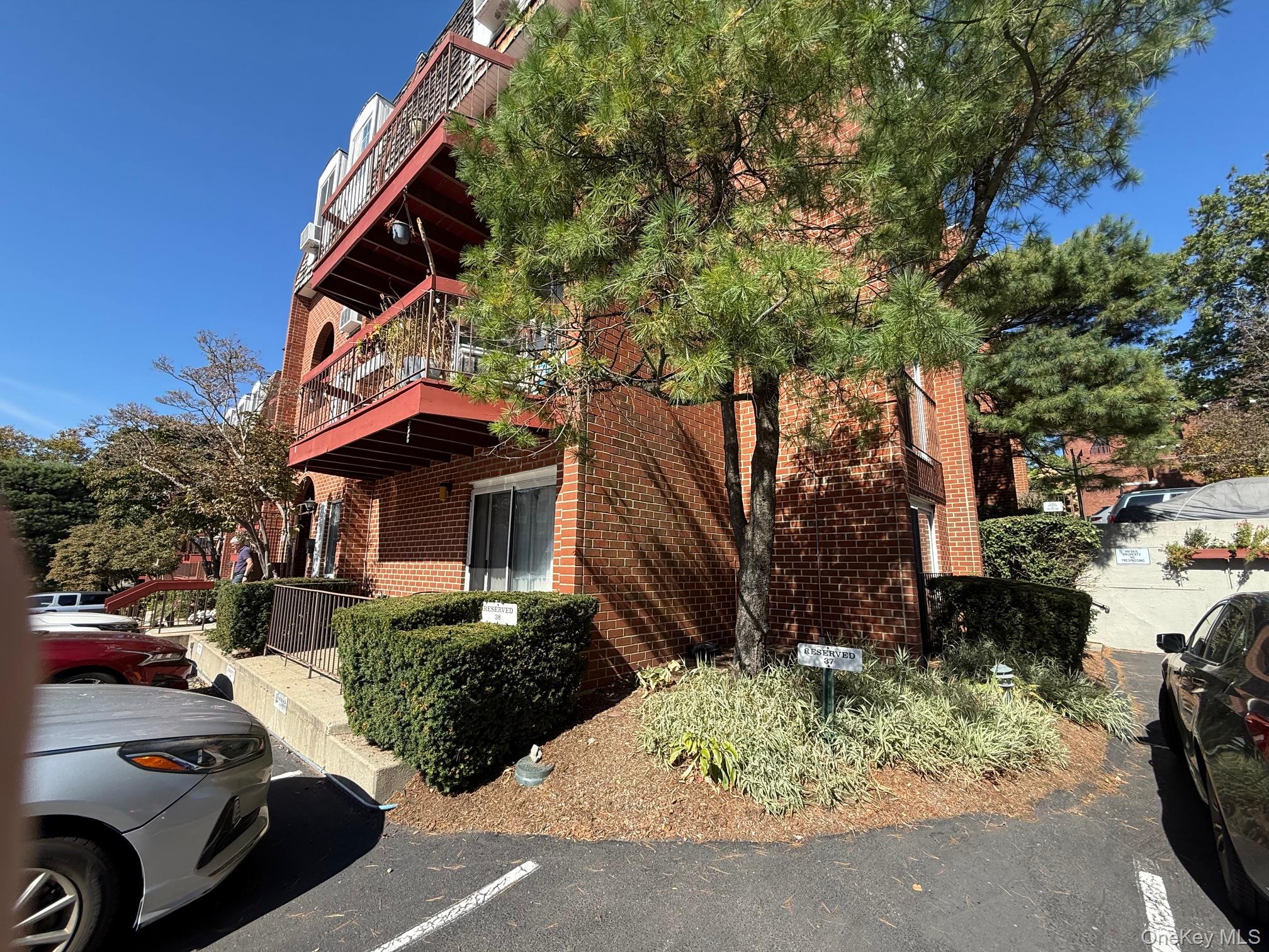 55 N Broadway # 3-1, White Plains, NY 10601