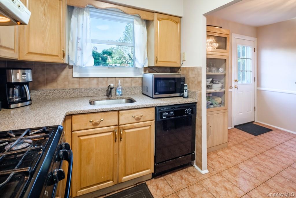 161 Stephenson Boulevard, New Rochelle, NY 10801