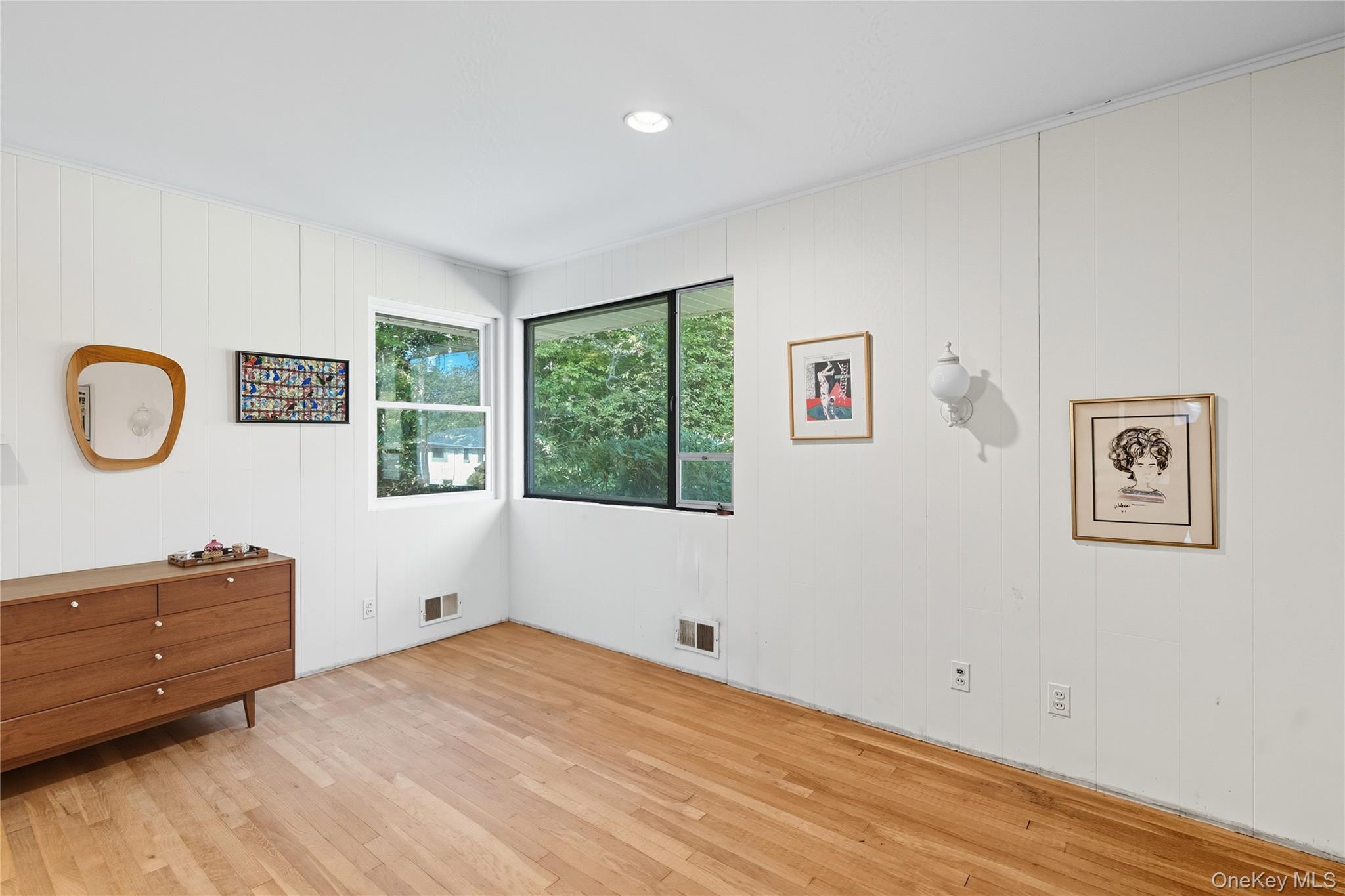 62 The Hemlocks, Roslyn Estates, NY 11576