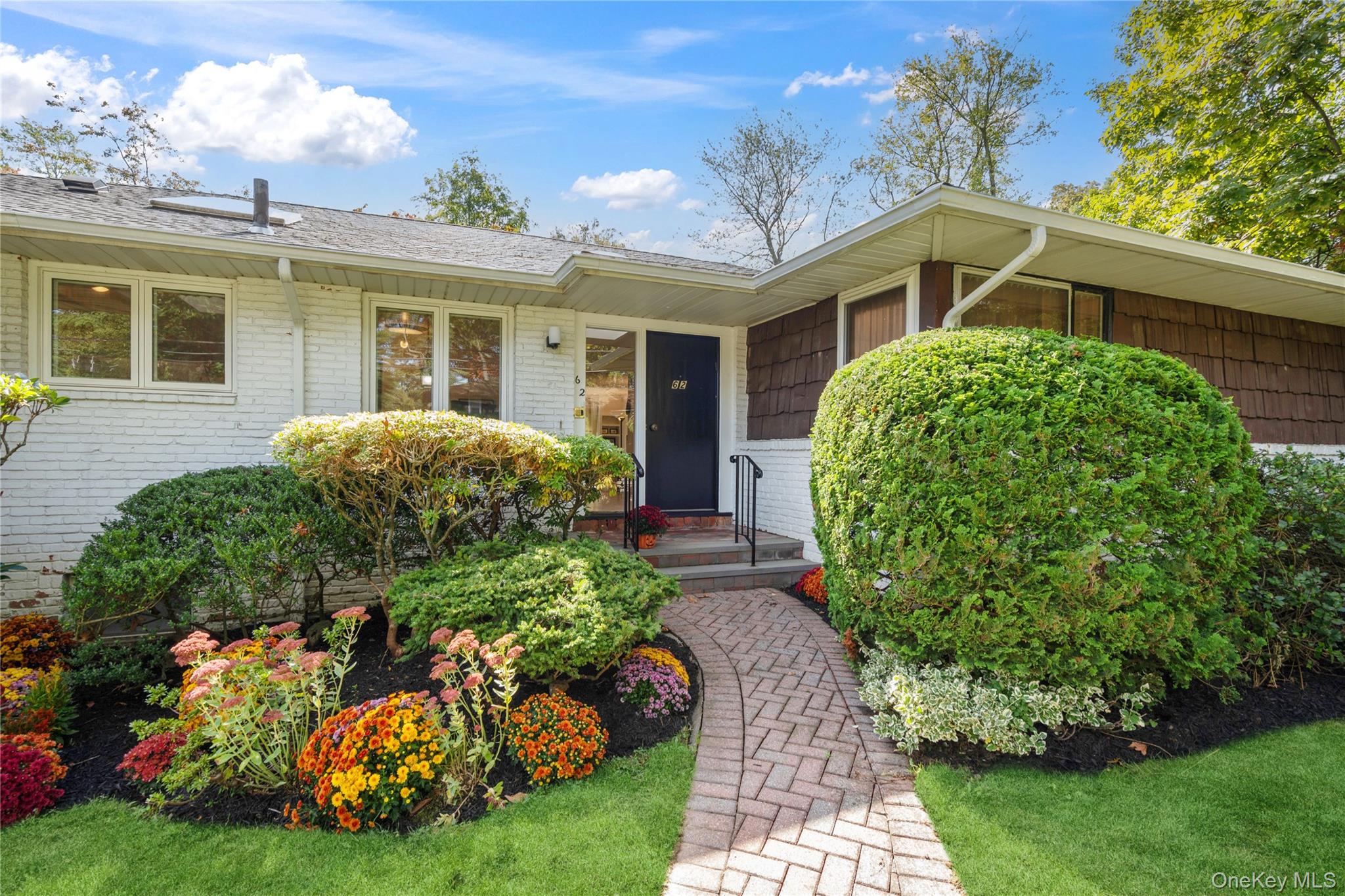 62 The Hemlocks, Roslyn Estates, NY 11576