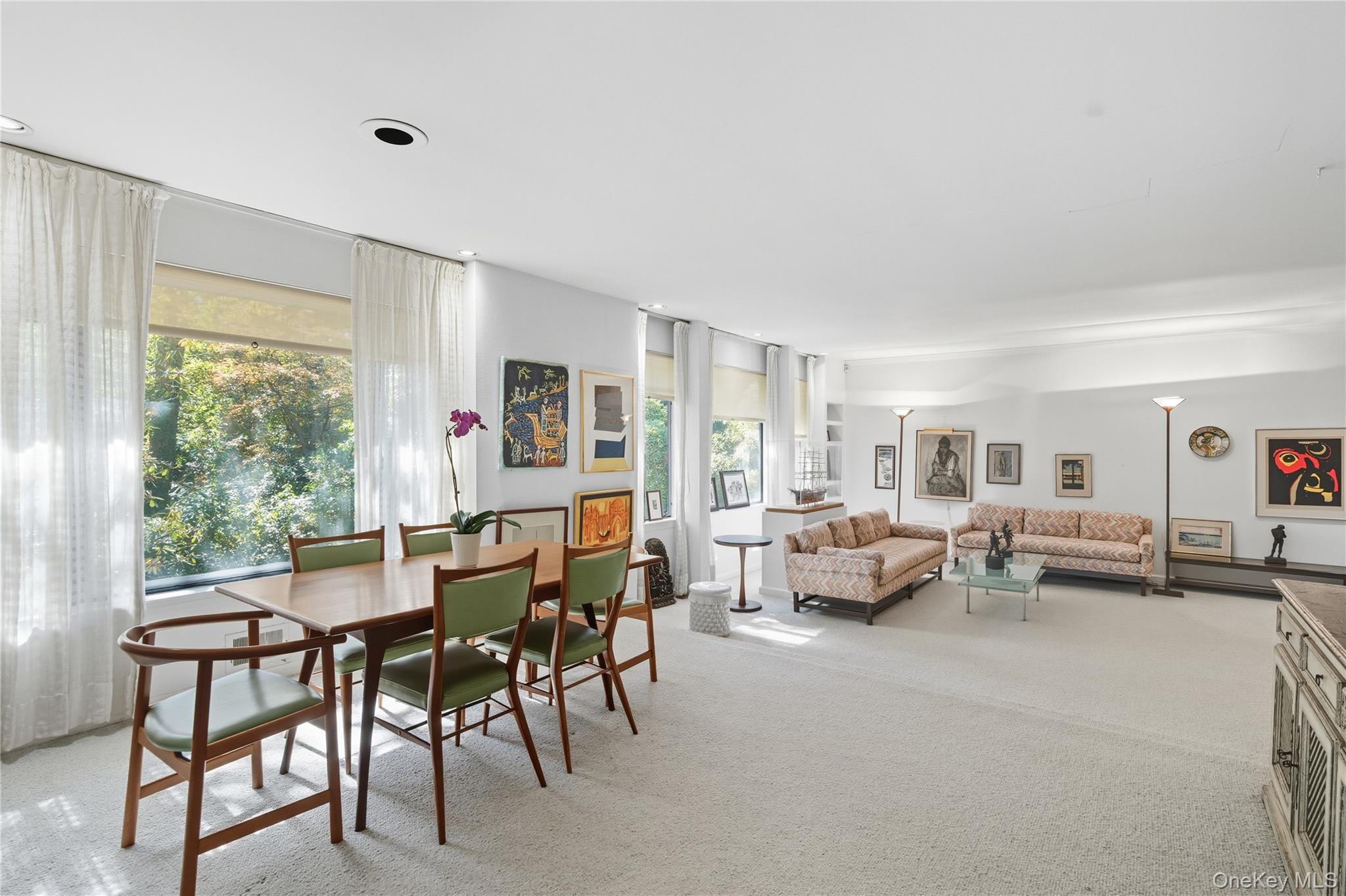 62 The Hemlocks, Roslyn Estates, NY 11576