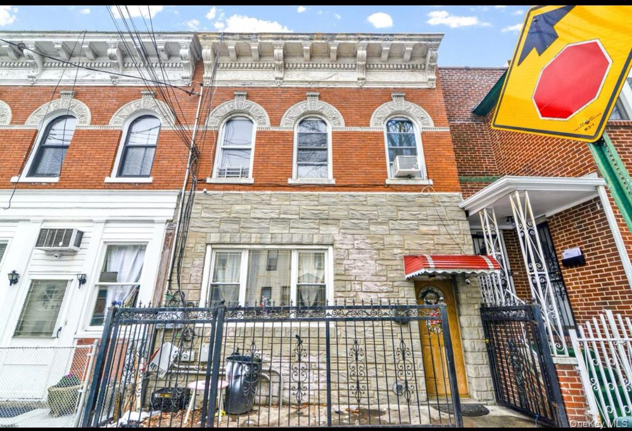 88-22 85th Street, Woodhaven, NY 11421