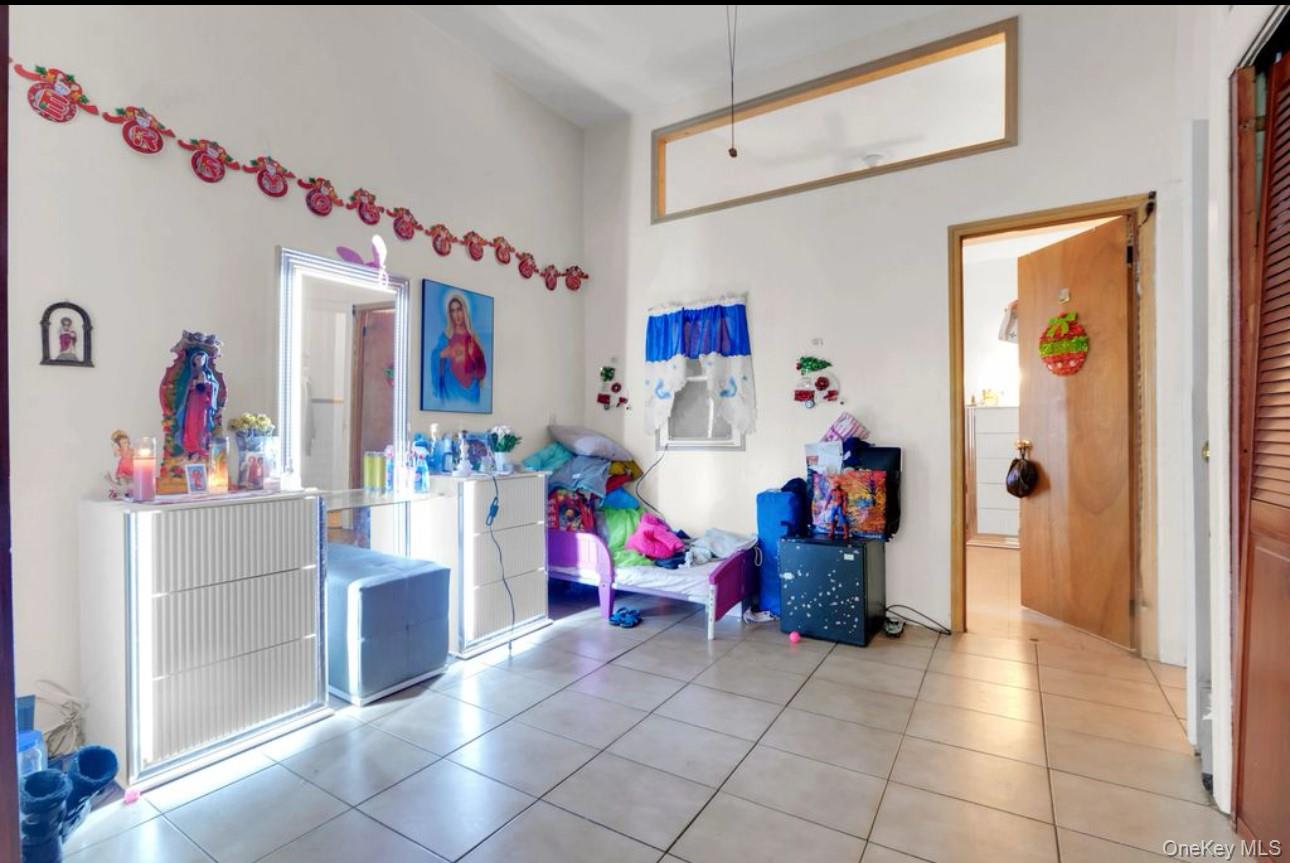 88-22 85th Street, Woodhaven, NY 11421