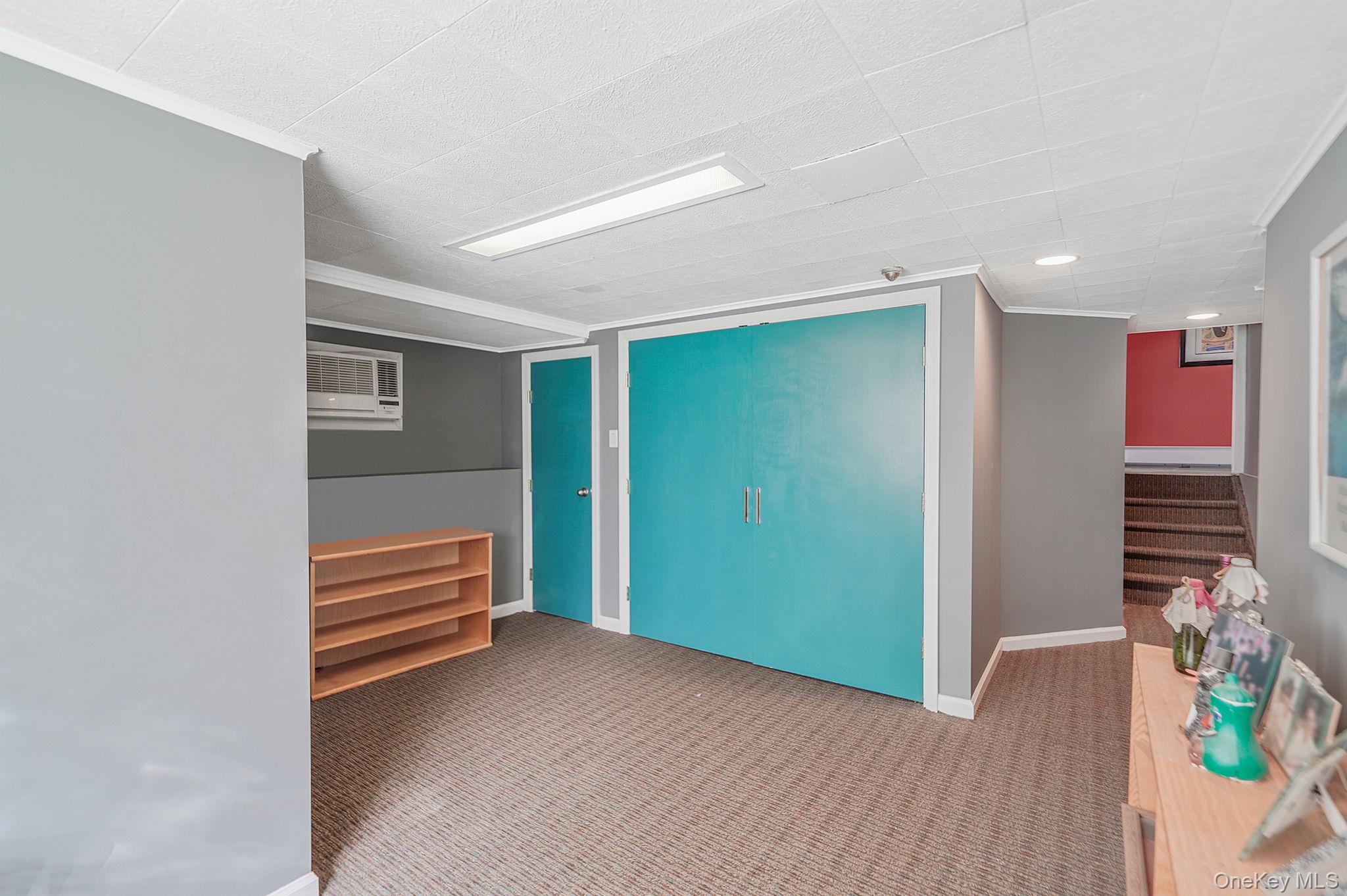 4000 Greentree Drive, Oceanside, NY 11572