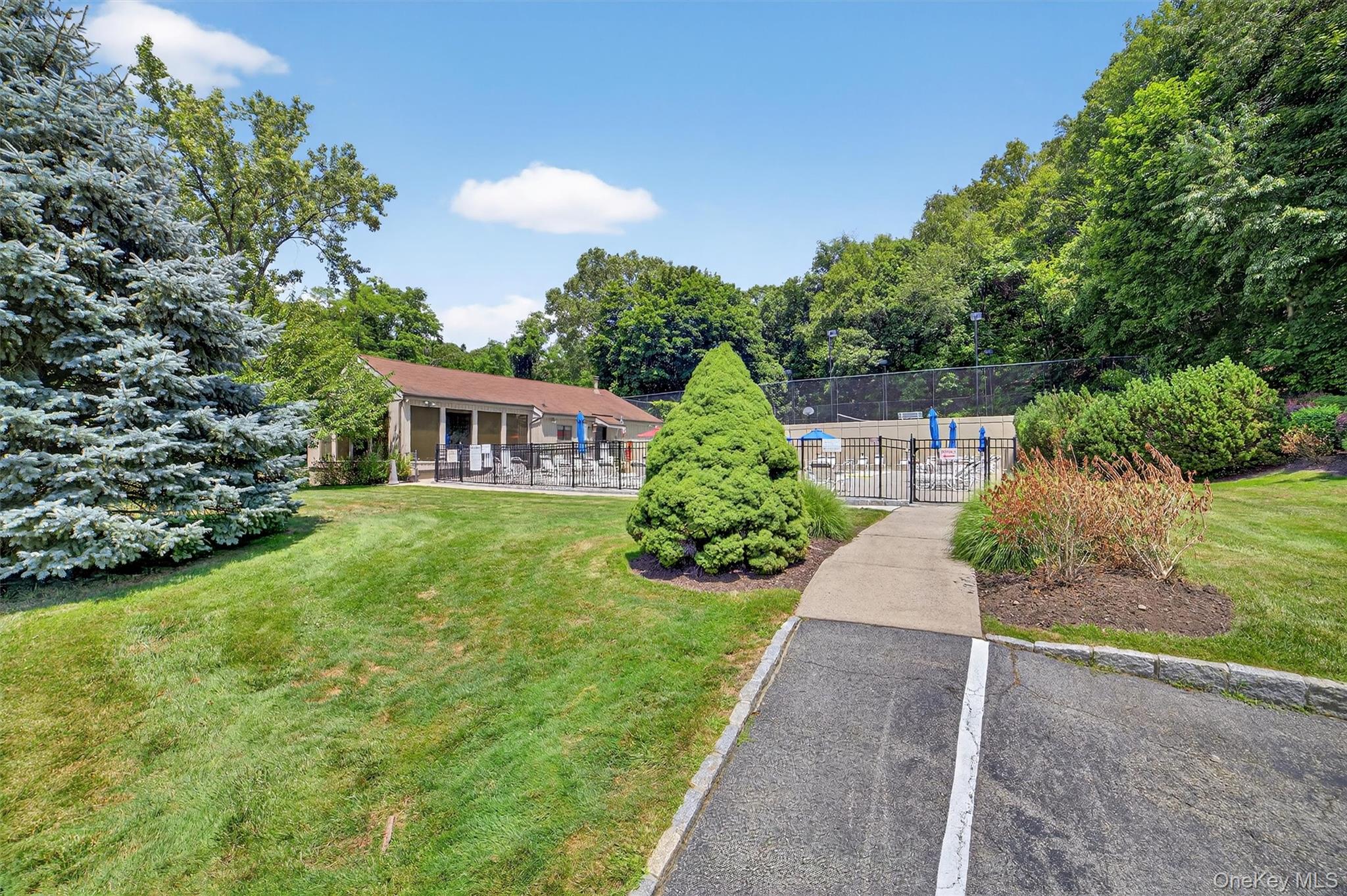 14-1 Steven Drive, Ossining, NY 10562