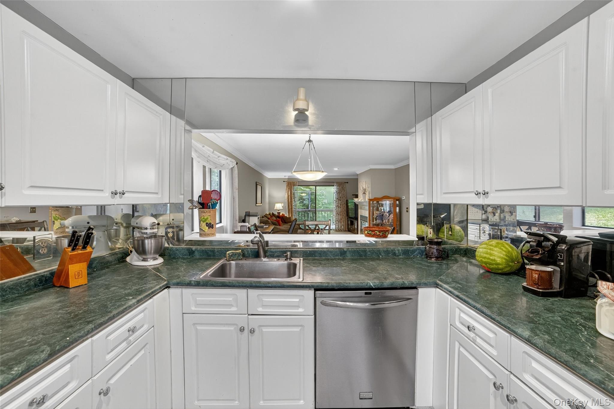 14-1 Steven Drive, Ossining, NY 10562