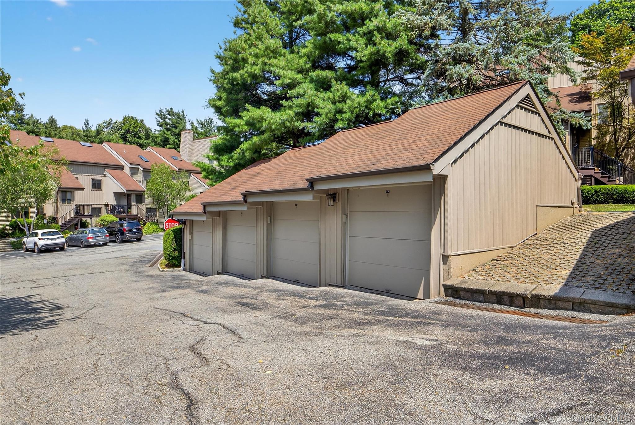 14-1 Steven Drive, Ossining, NY 10562