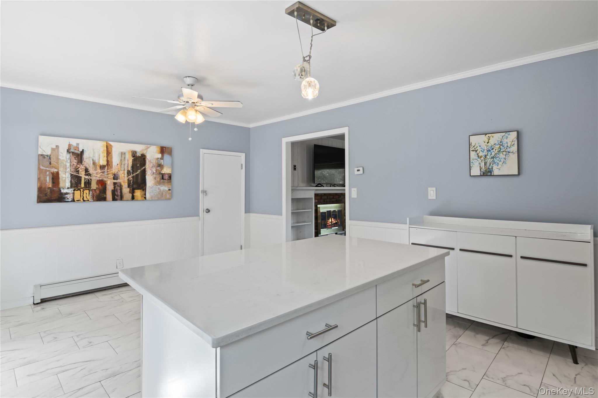 11 Glenwood Road, Glen Head, NY 11545