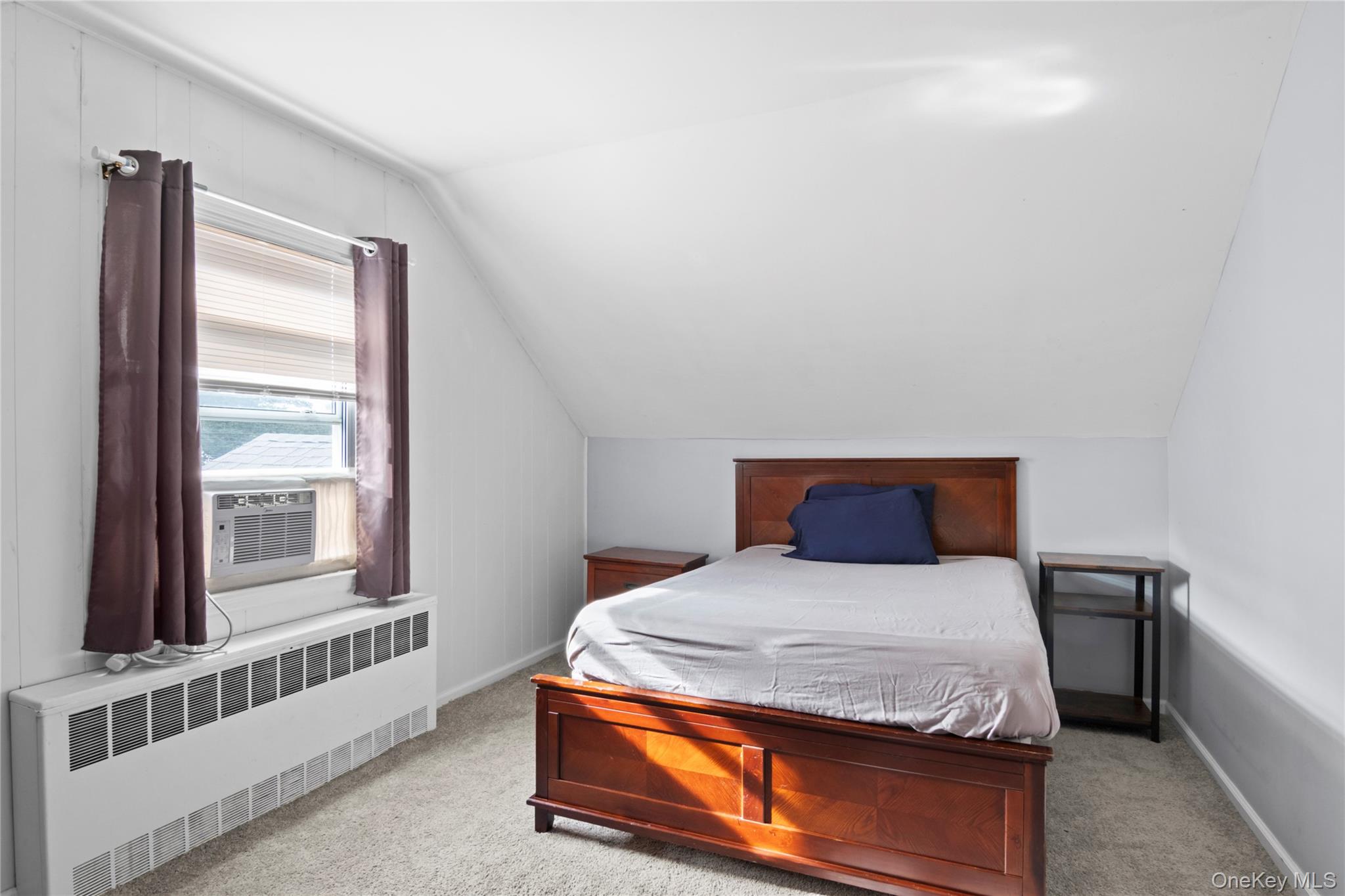 11 Glenwood Road, Glen Head, NY 11545