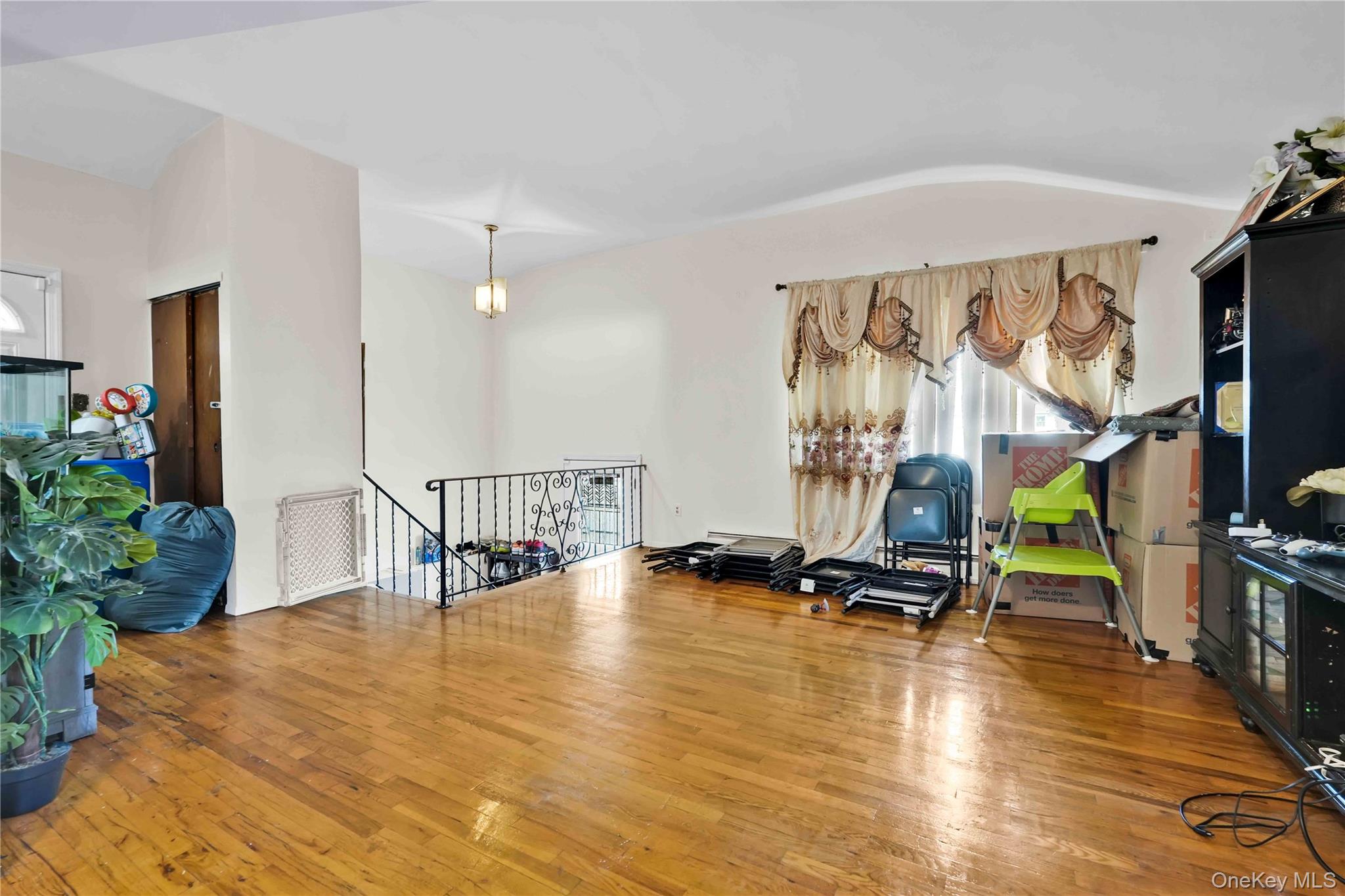 165-02 119 Avenue, Jamaica, NY 11434