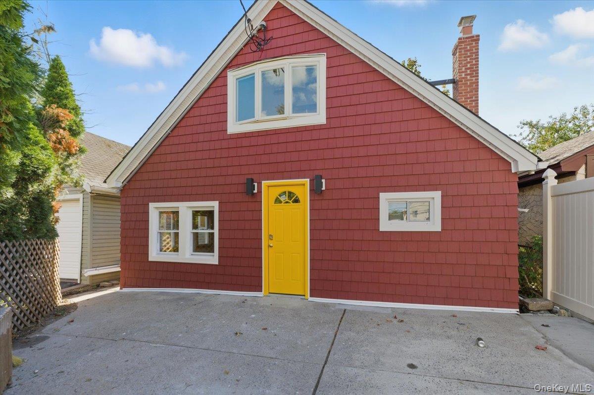 132A Raymond Street, Rockville Centre, NY 11570