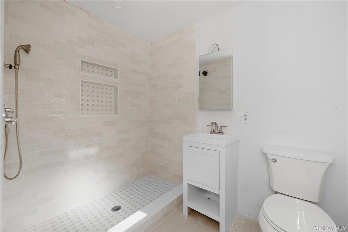 132A Raymond Street, Rockville Centre, NY 11570