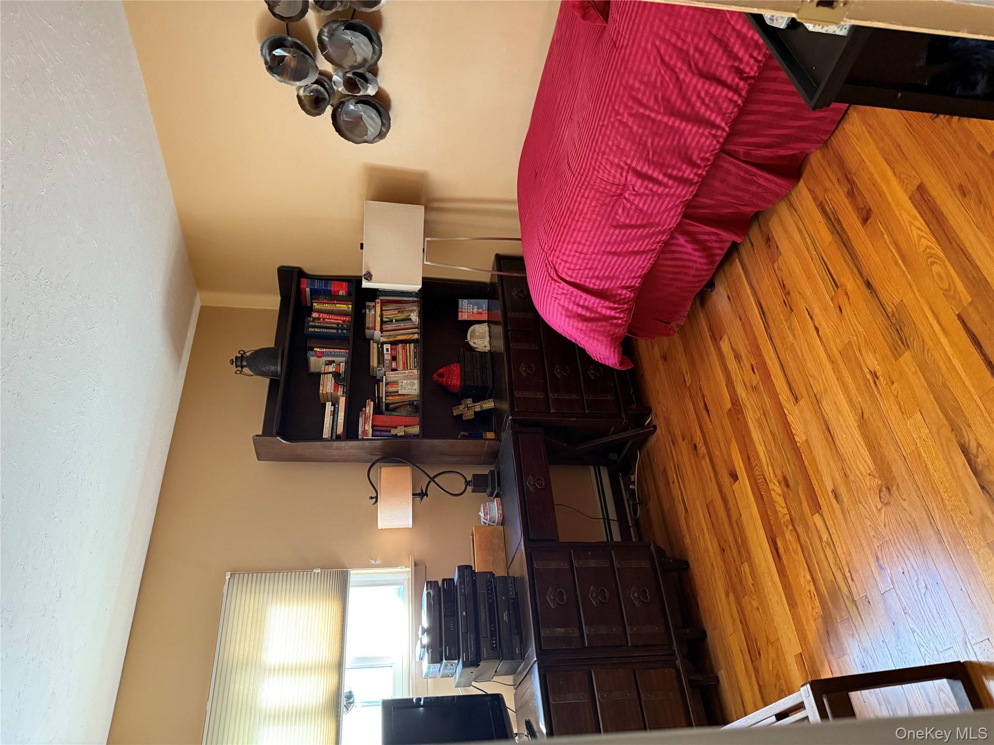 6 Regina Place, Yonkers, NY 10703