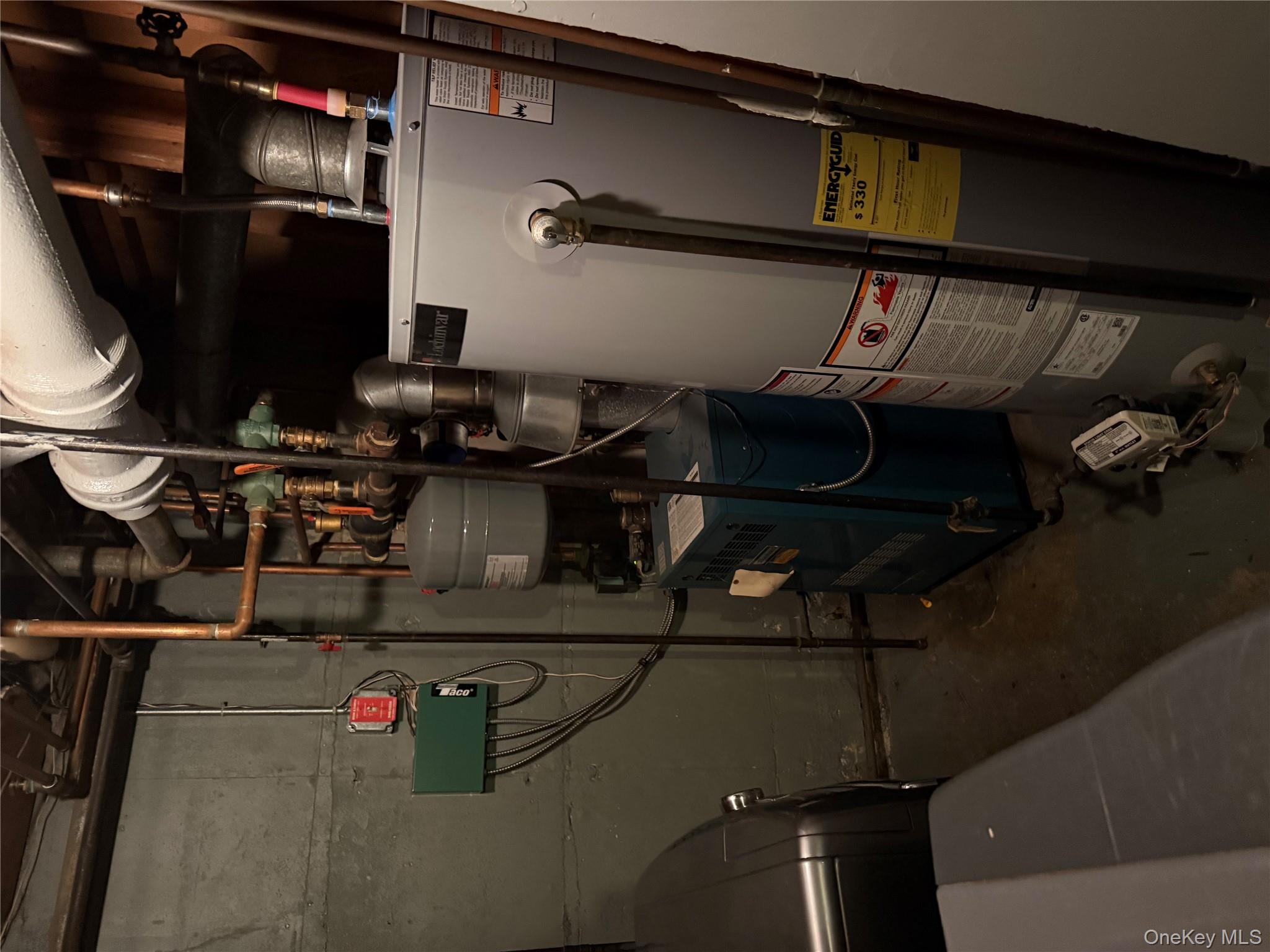 6 Regina Place, Yonkers, NY 10703