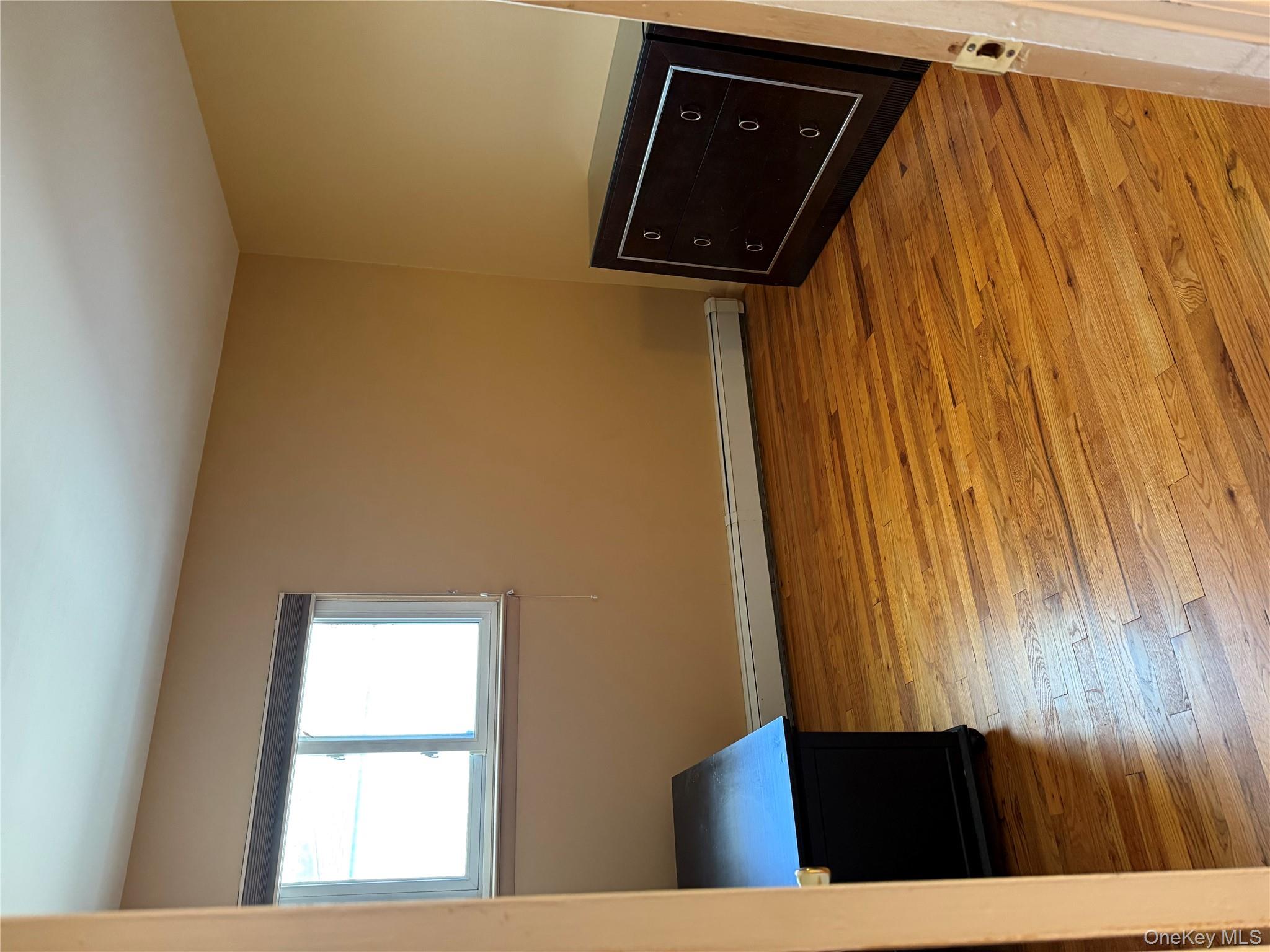 6 Regina Place, Yonkers, NY 10703