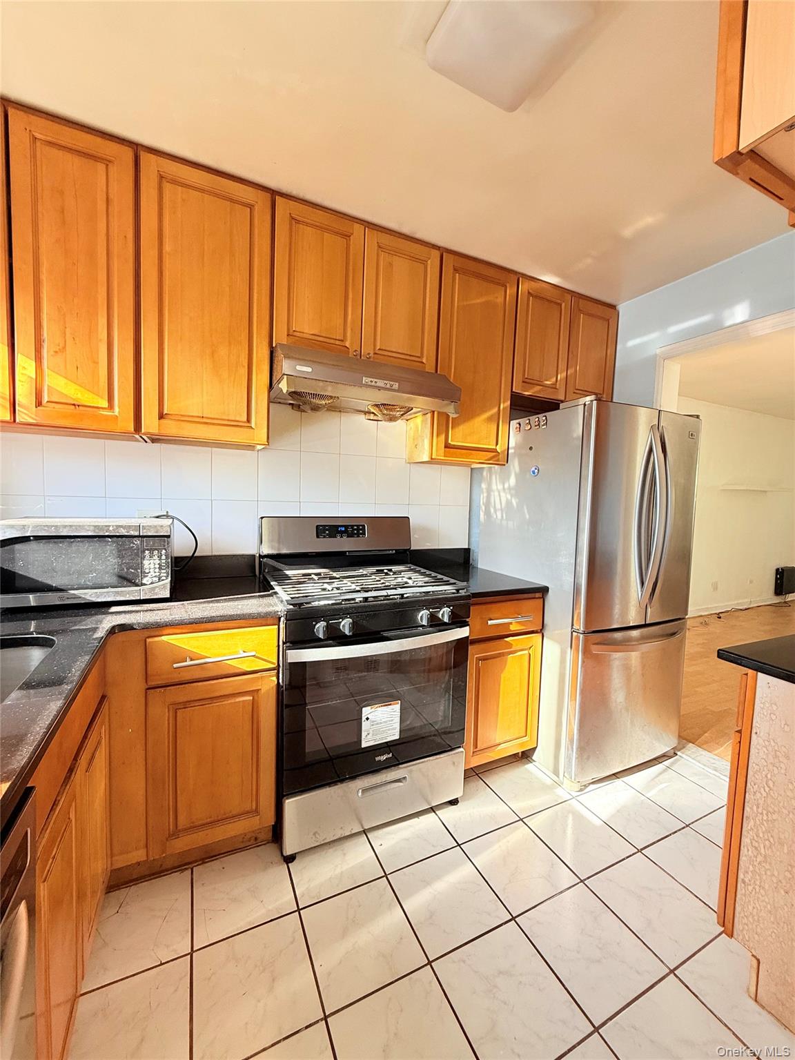 66-10 110 Street # 3B, Forest Hills, NY 11375