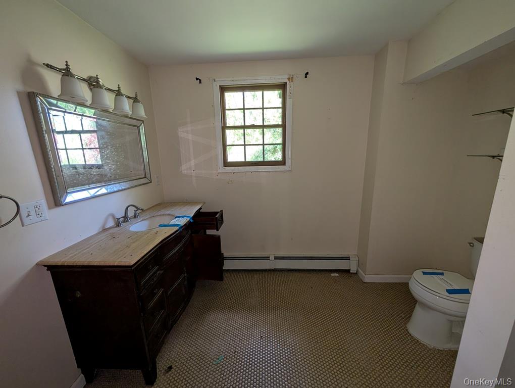 469 Eatontown Road, Port Jervis, NY 12771